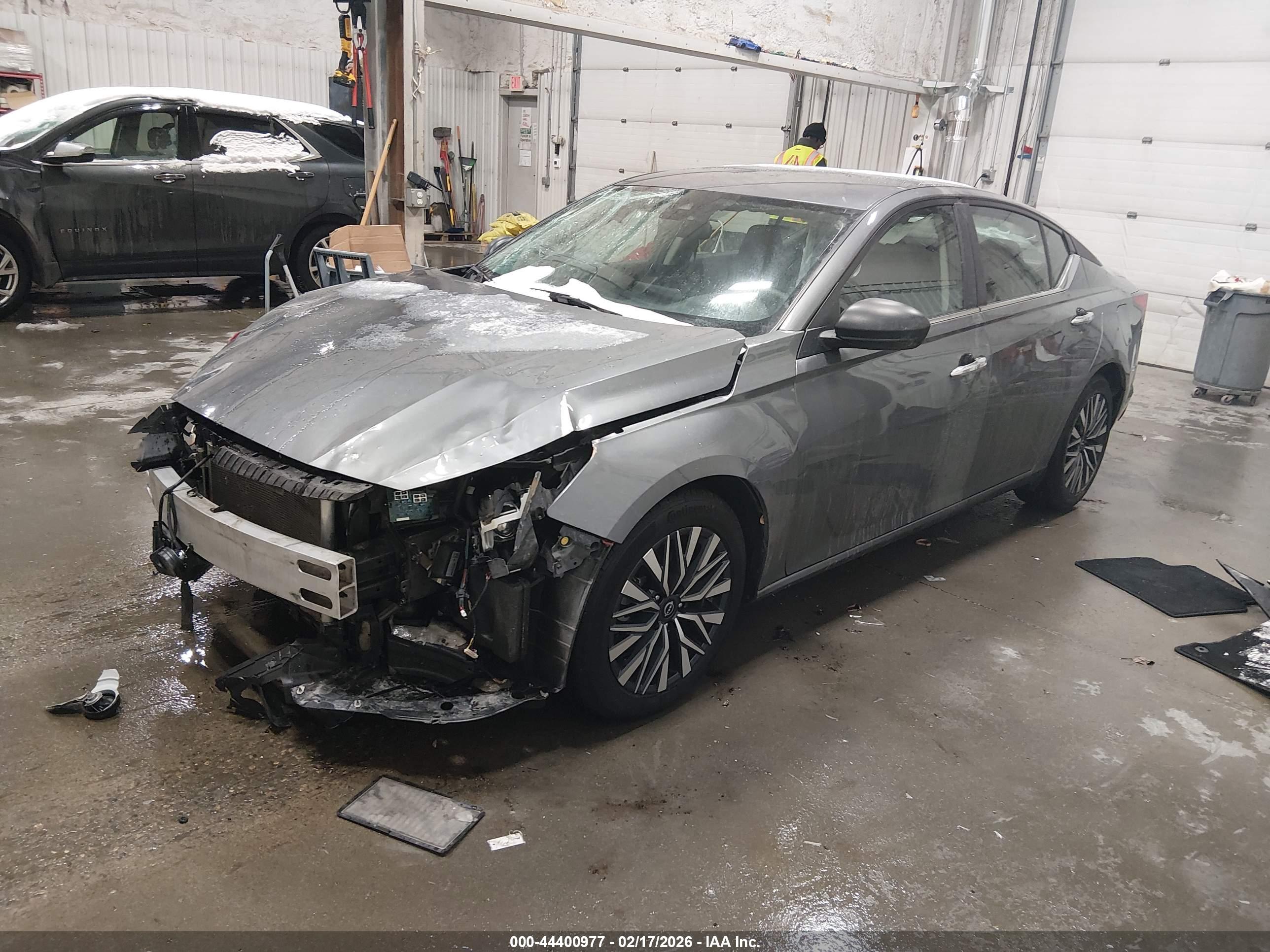 NISSAN ALTIMA image 2