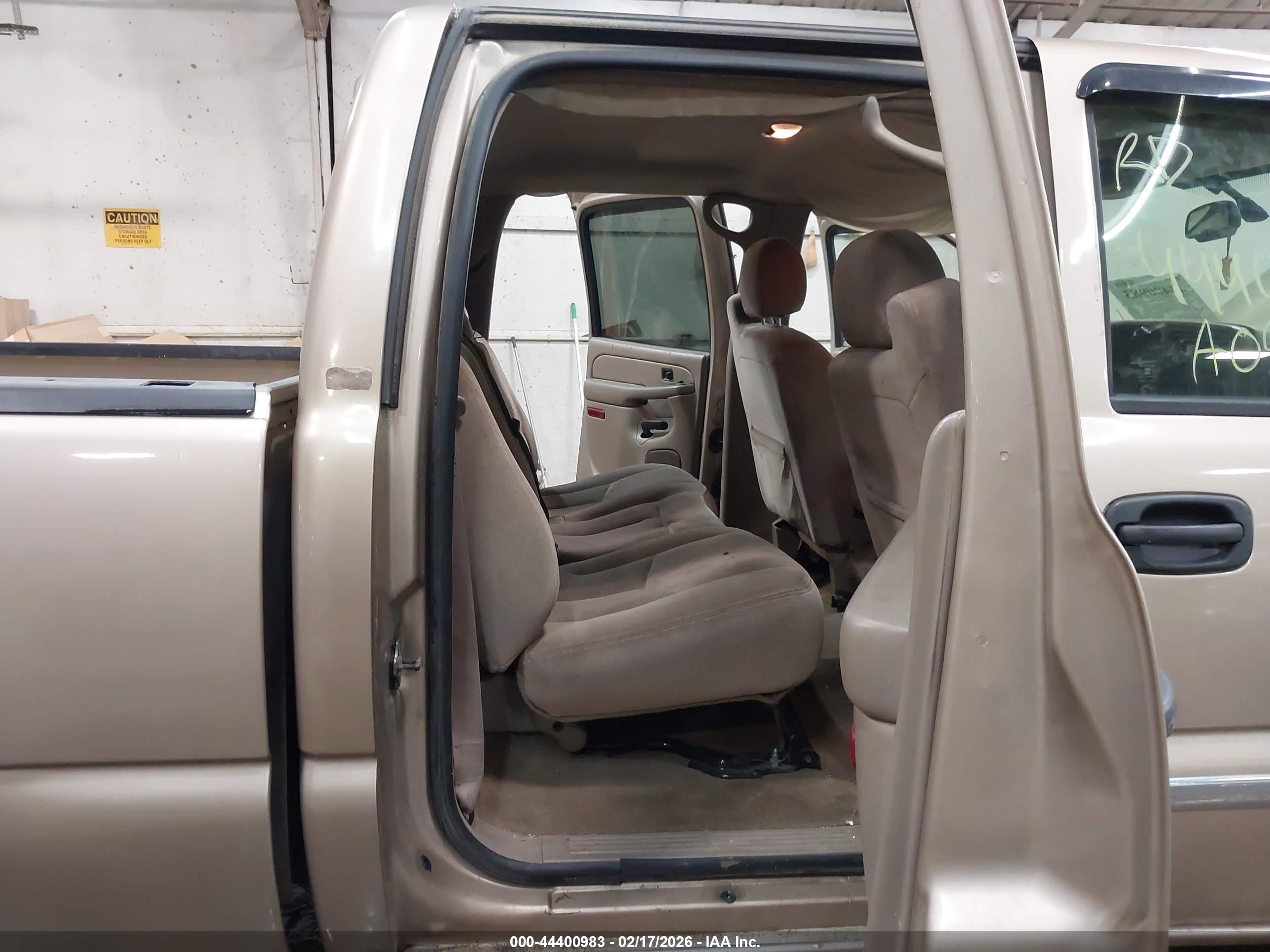 GMC SIERRA image 8