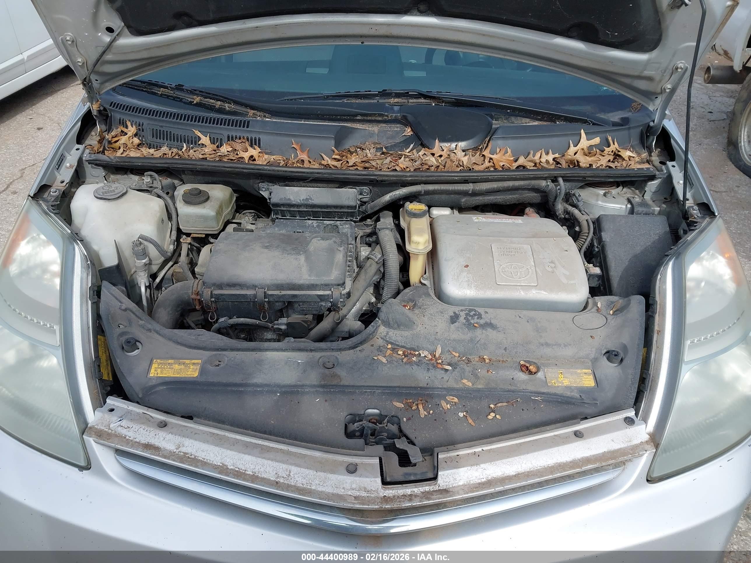 TOYOTA PRIUS image 10