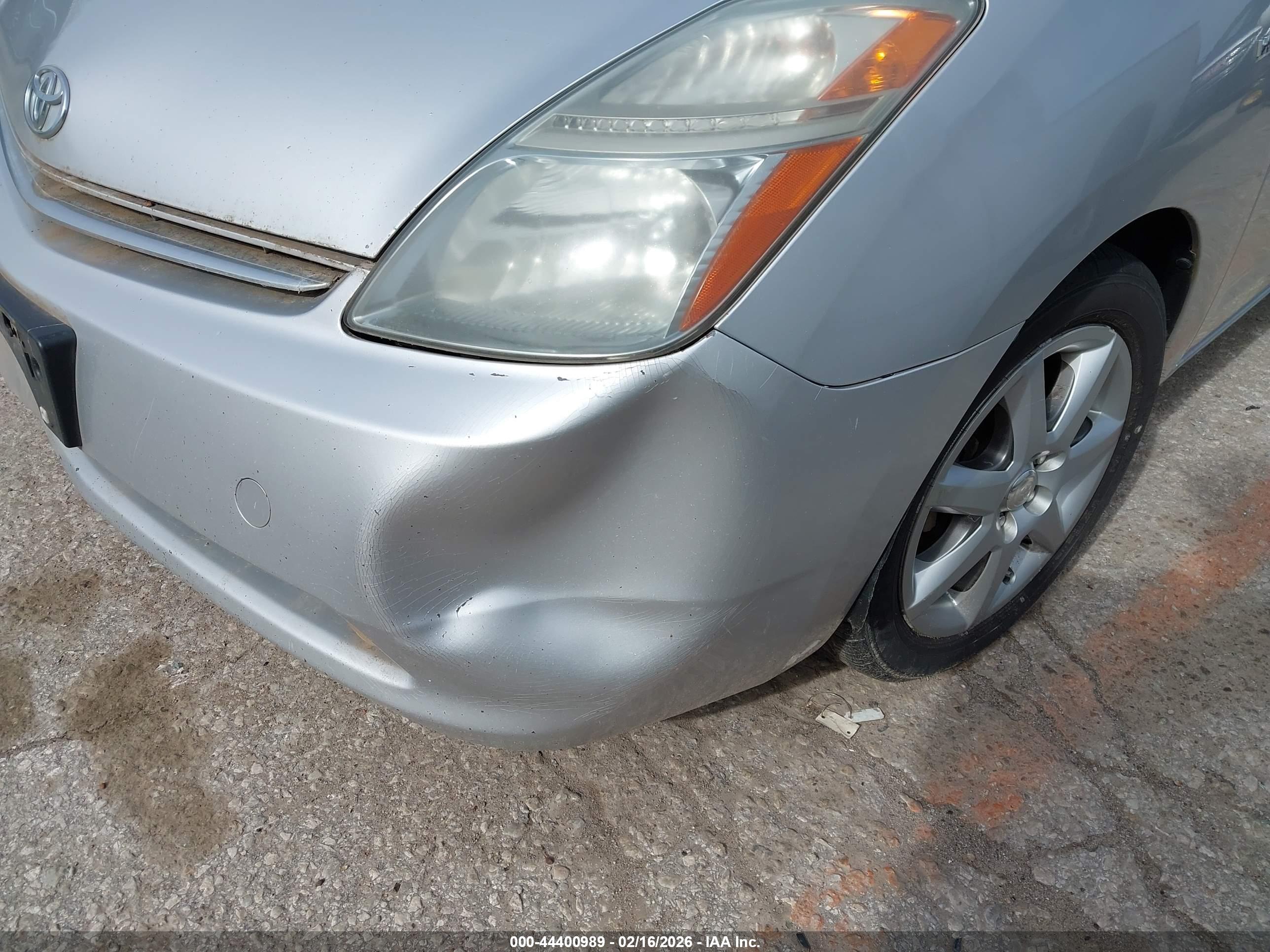 TOYOTA PRIUS image 6