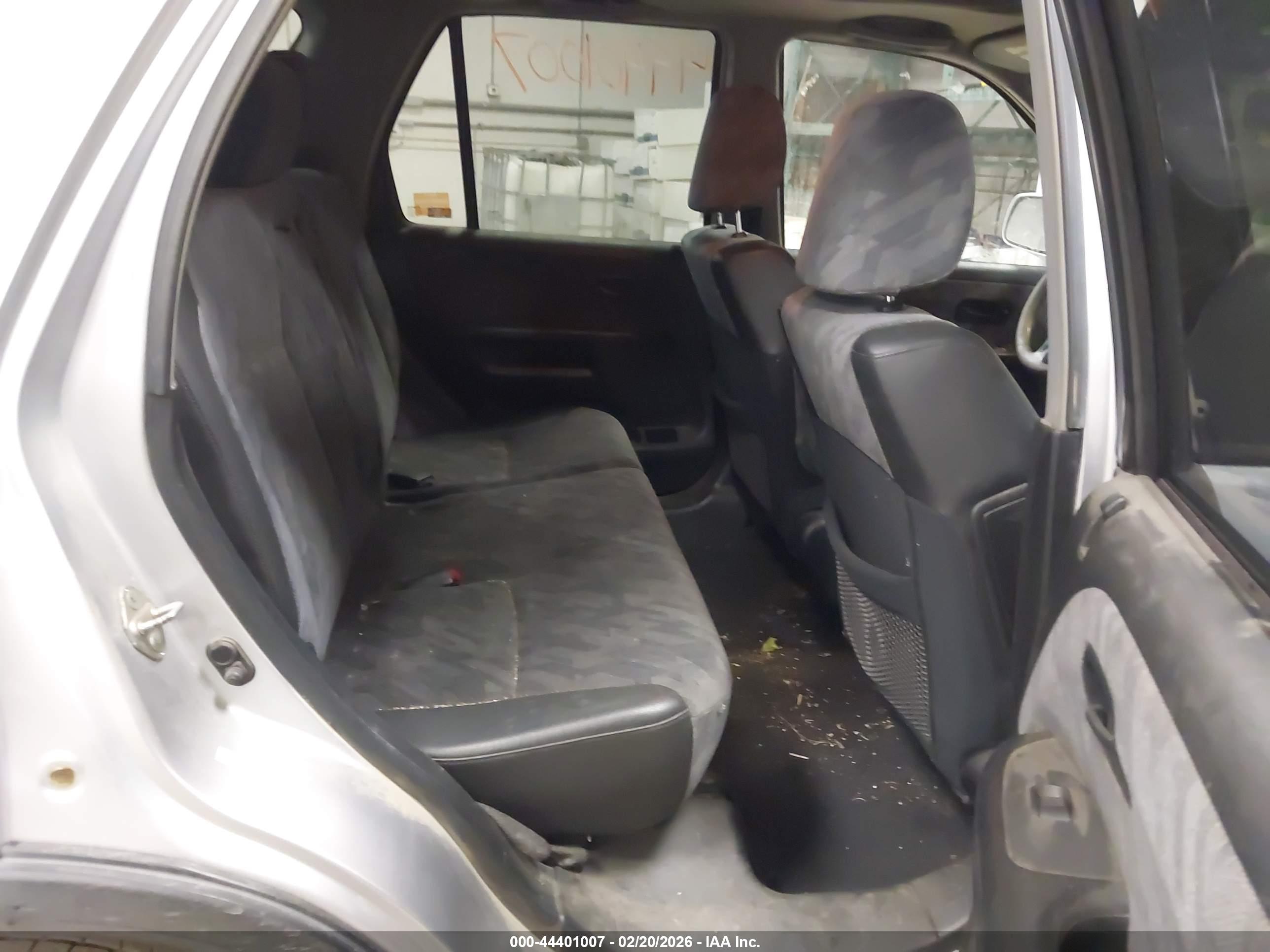 HONDA CR-V image 8
