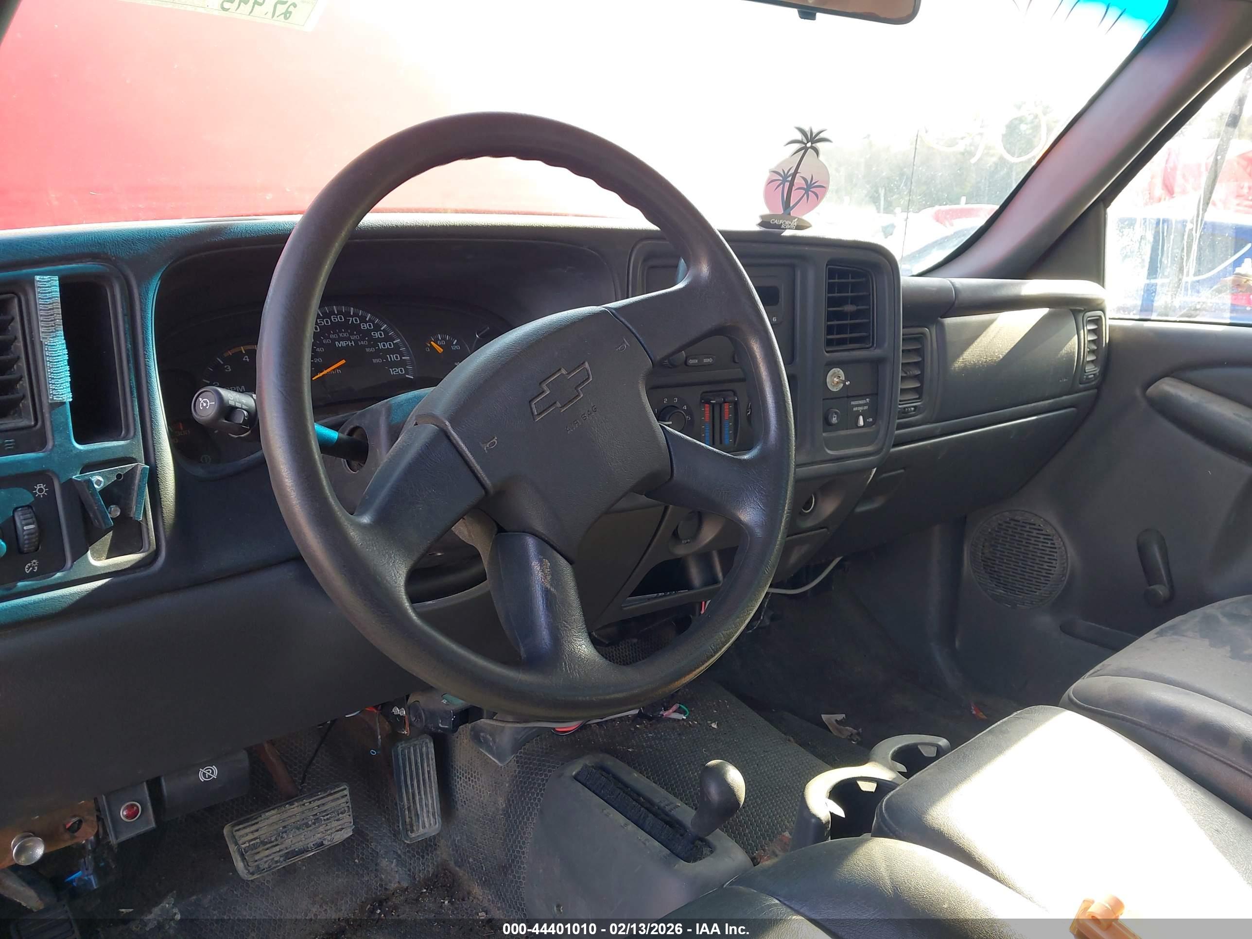CHEVROLET SILVERADO image 7