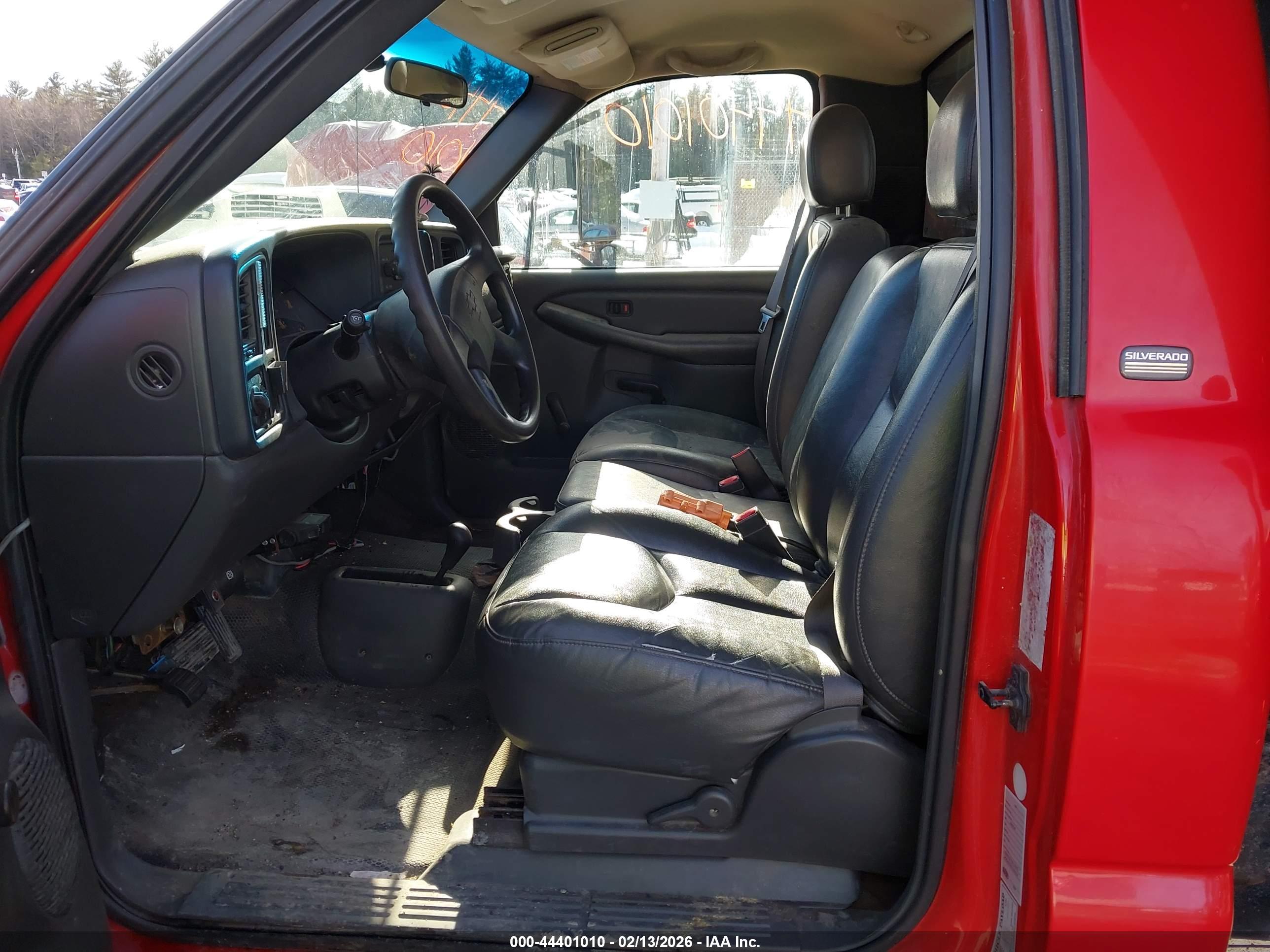 CHEVROLET SILVERADO image 8