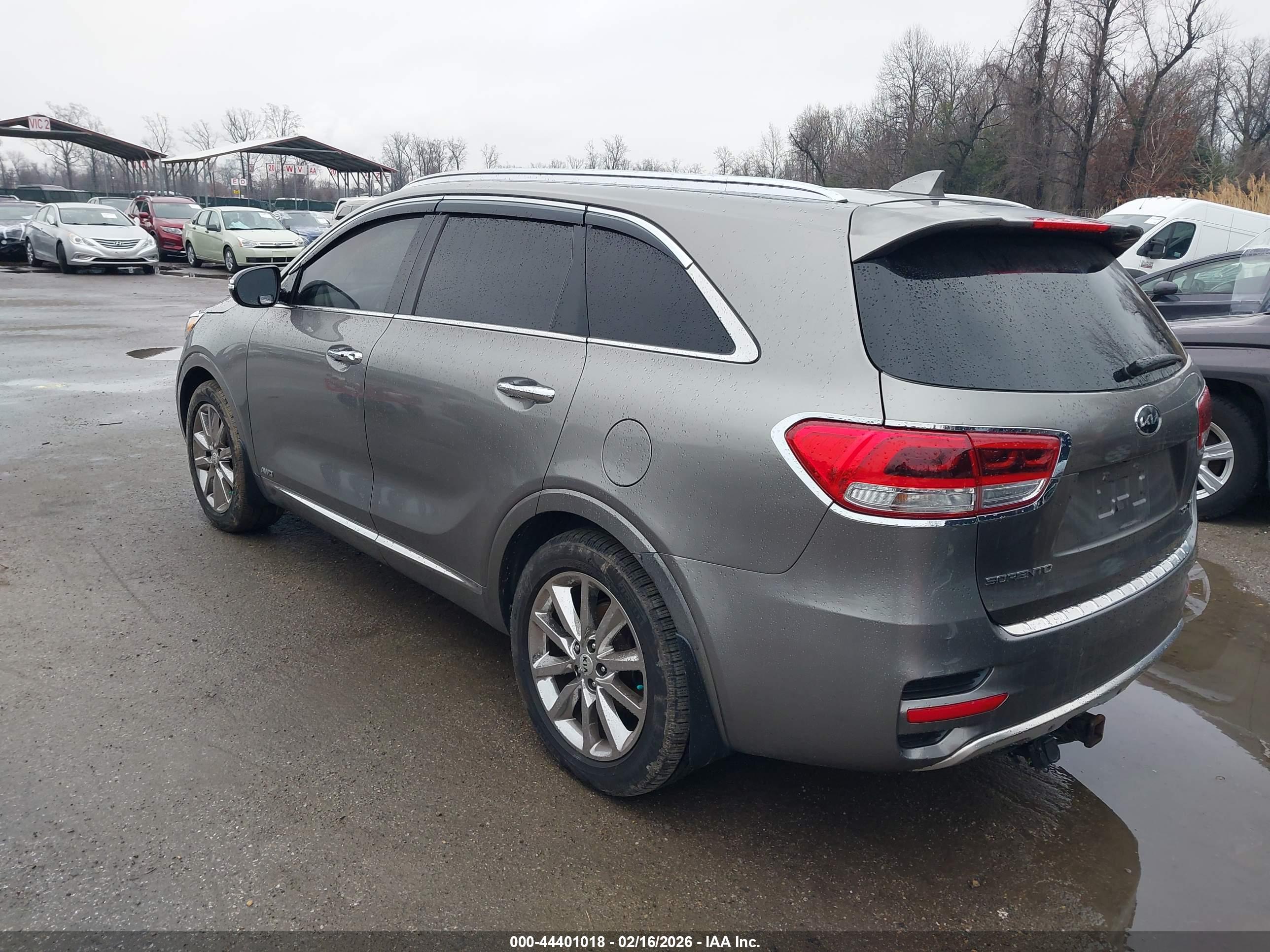 KIA SORENTO image 3