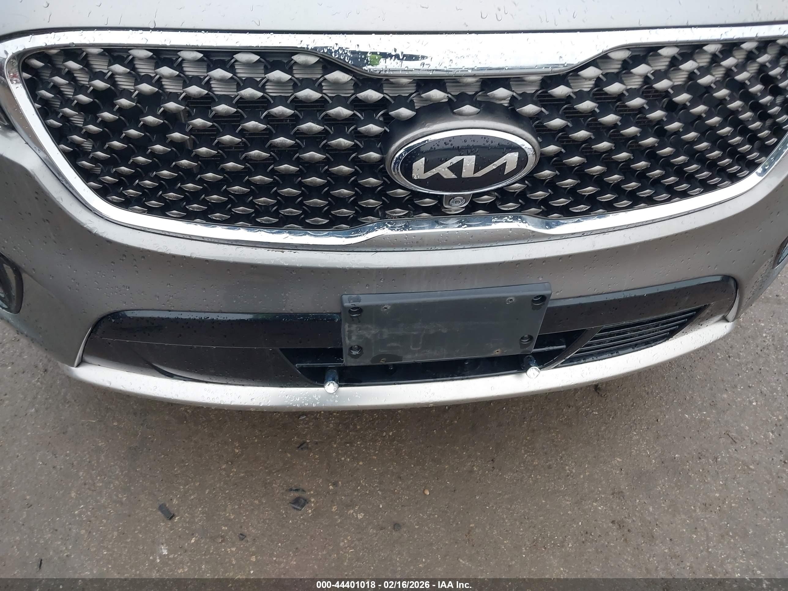 KIA SORENTO image 6