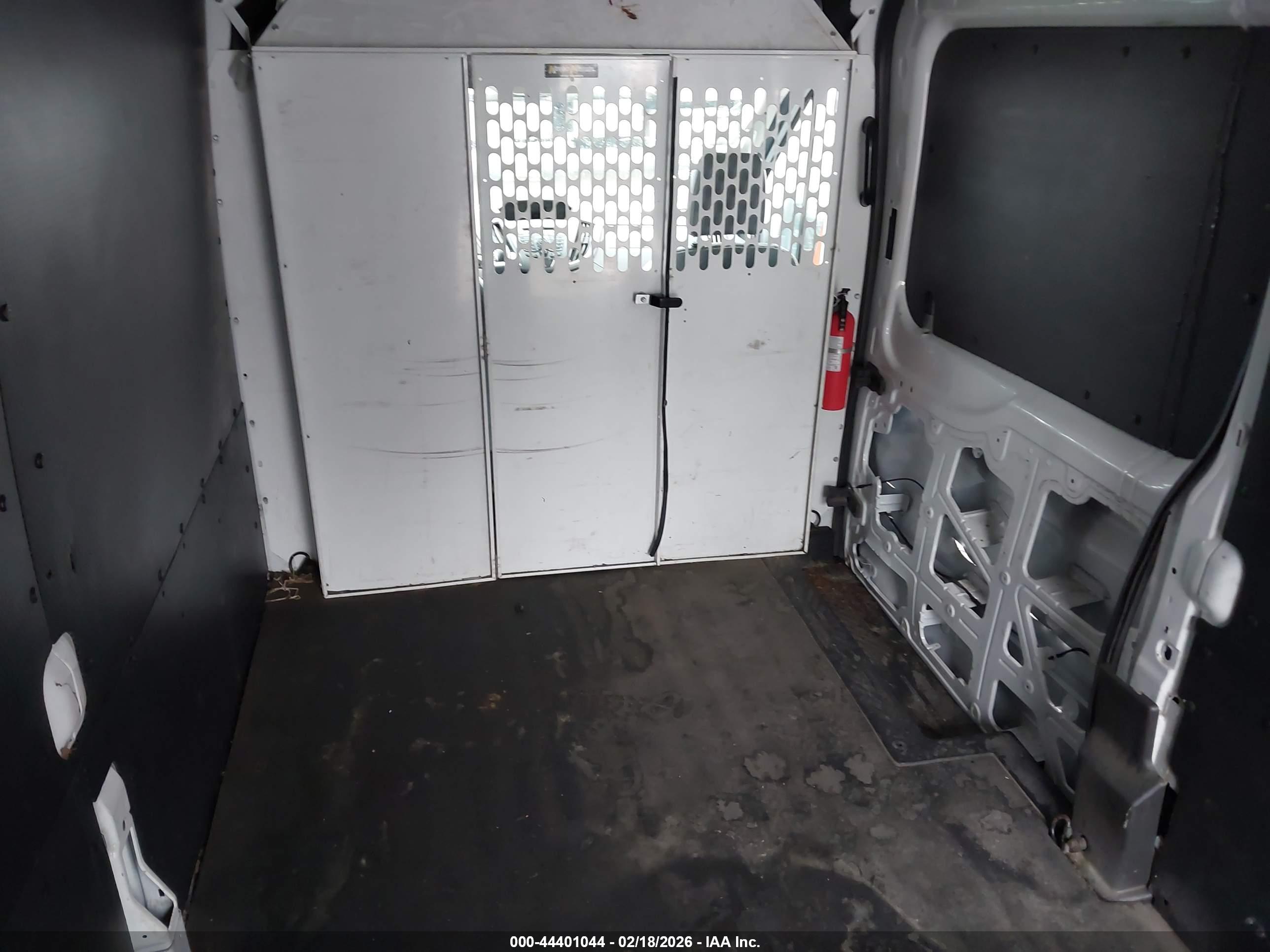 FORD TRANSIT-150 image 8