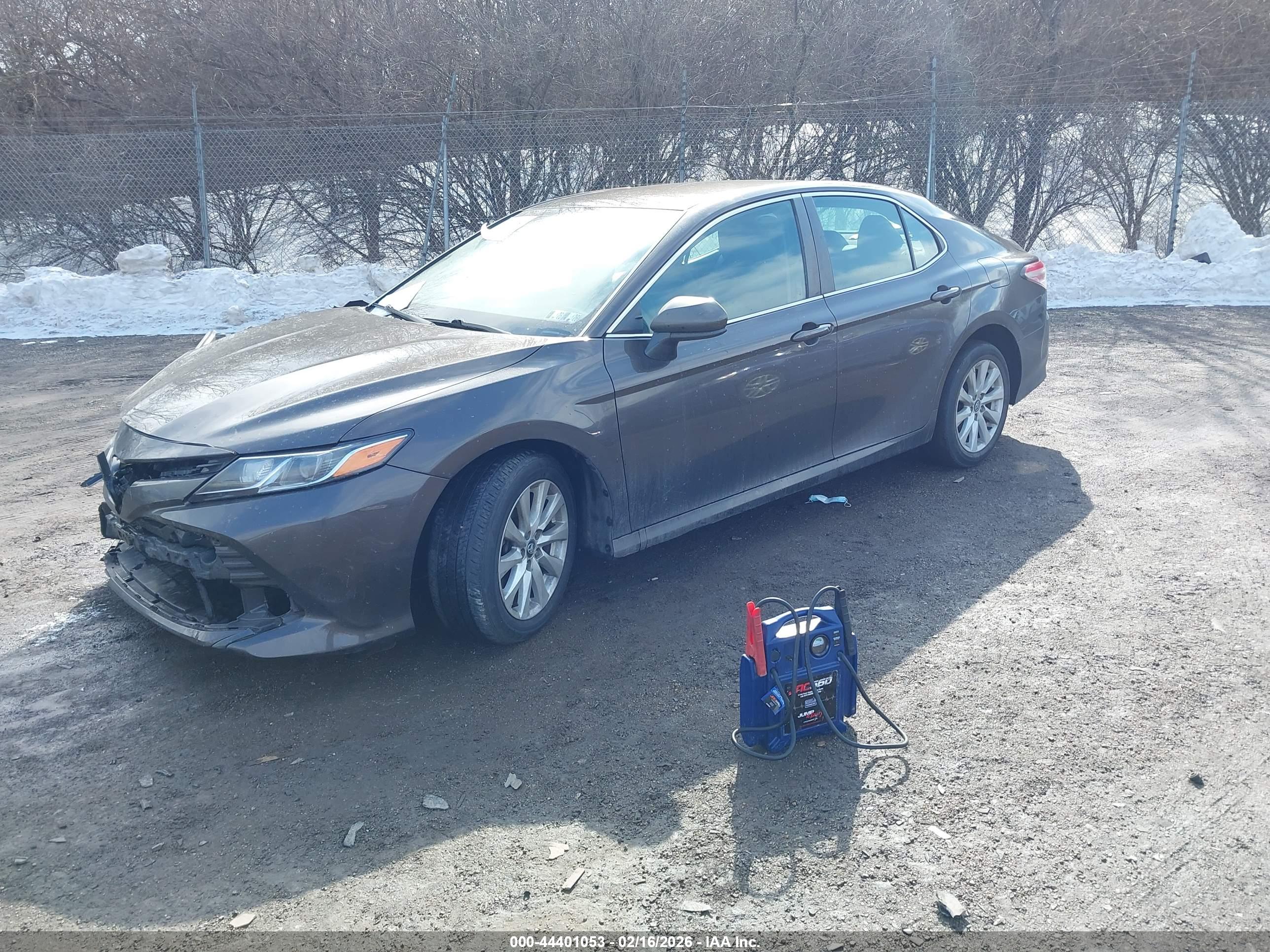 TOYOTA CAMRY image 2