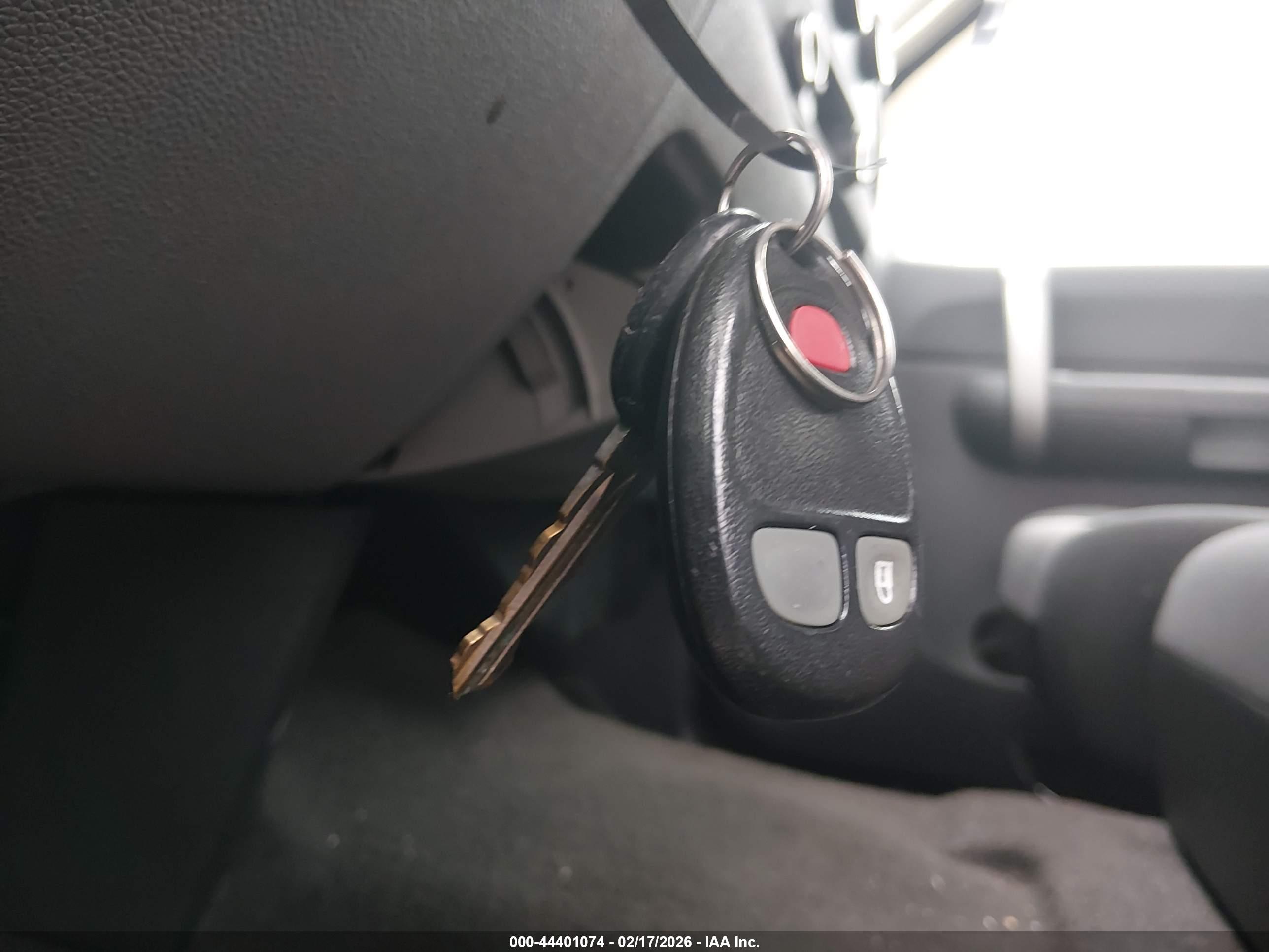 GMC SIERRA image 11