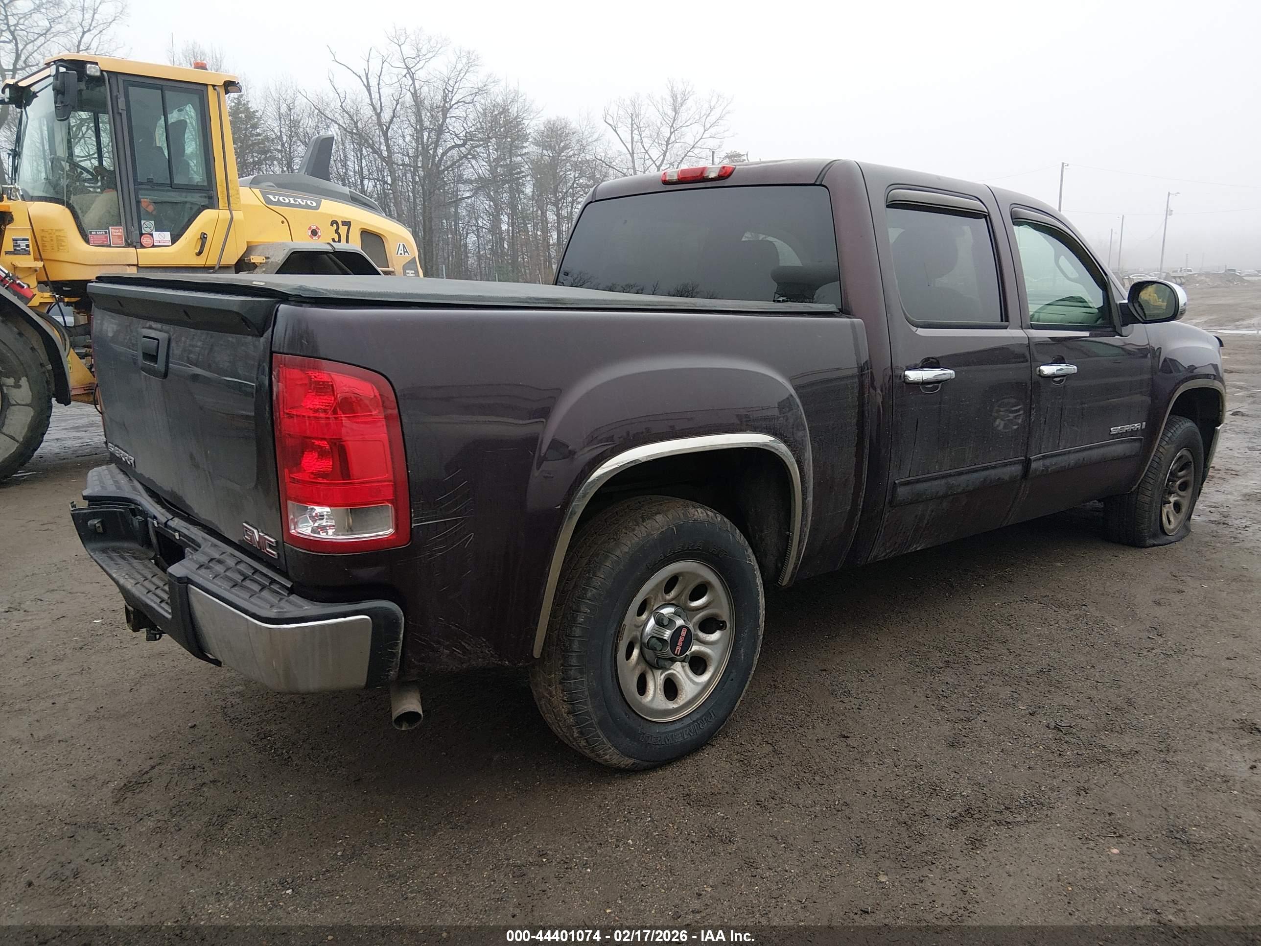 GMC SIERRA image 4