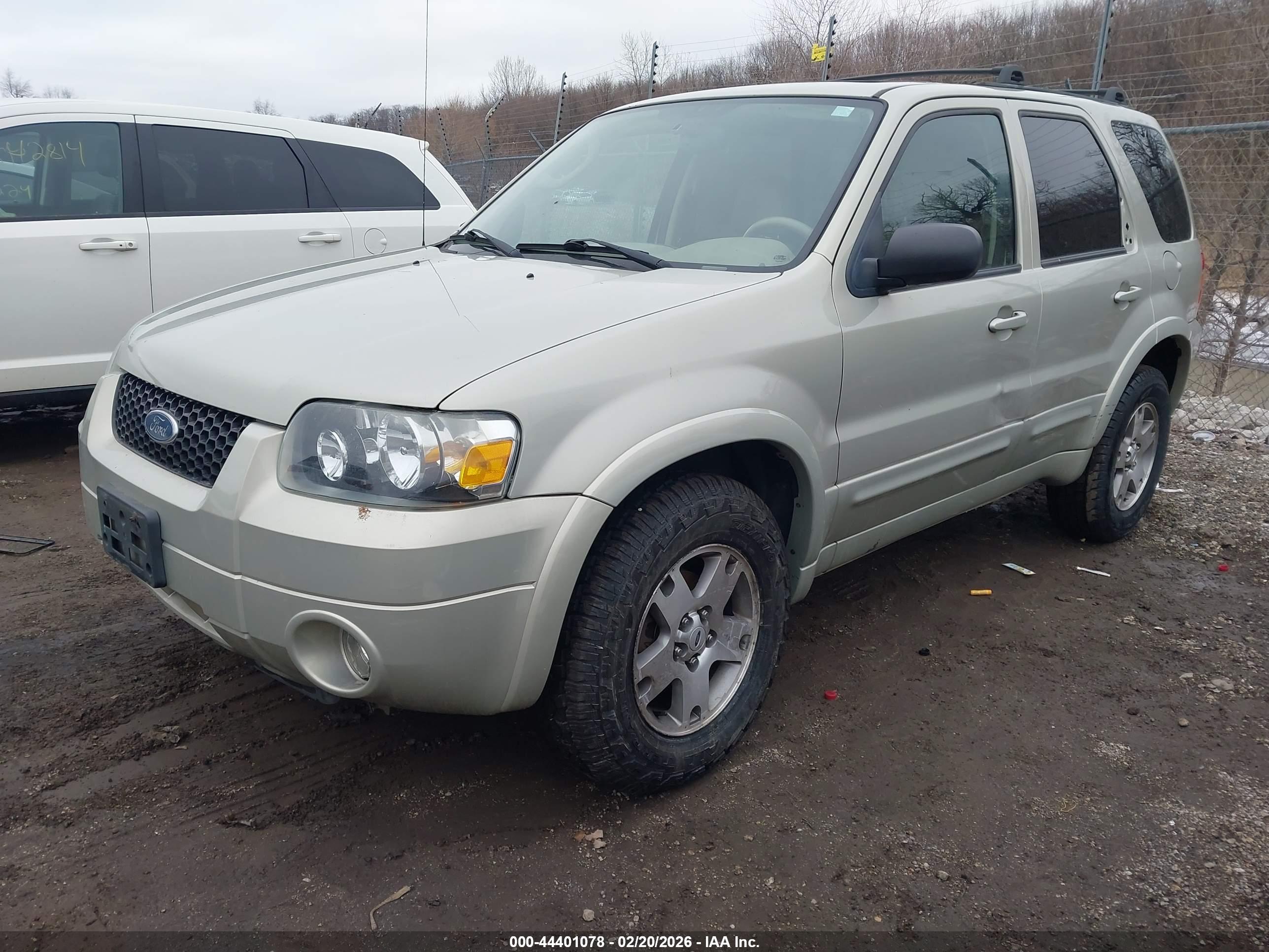FORD ESCAPE image 2