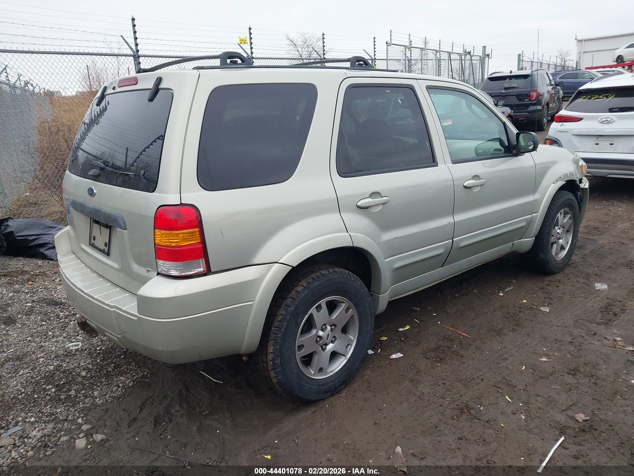 FORD ESCAPE image 4