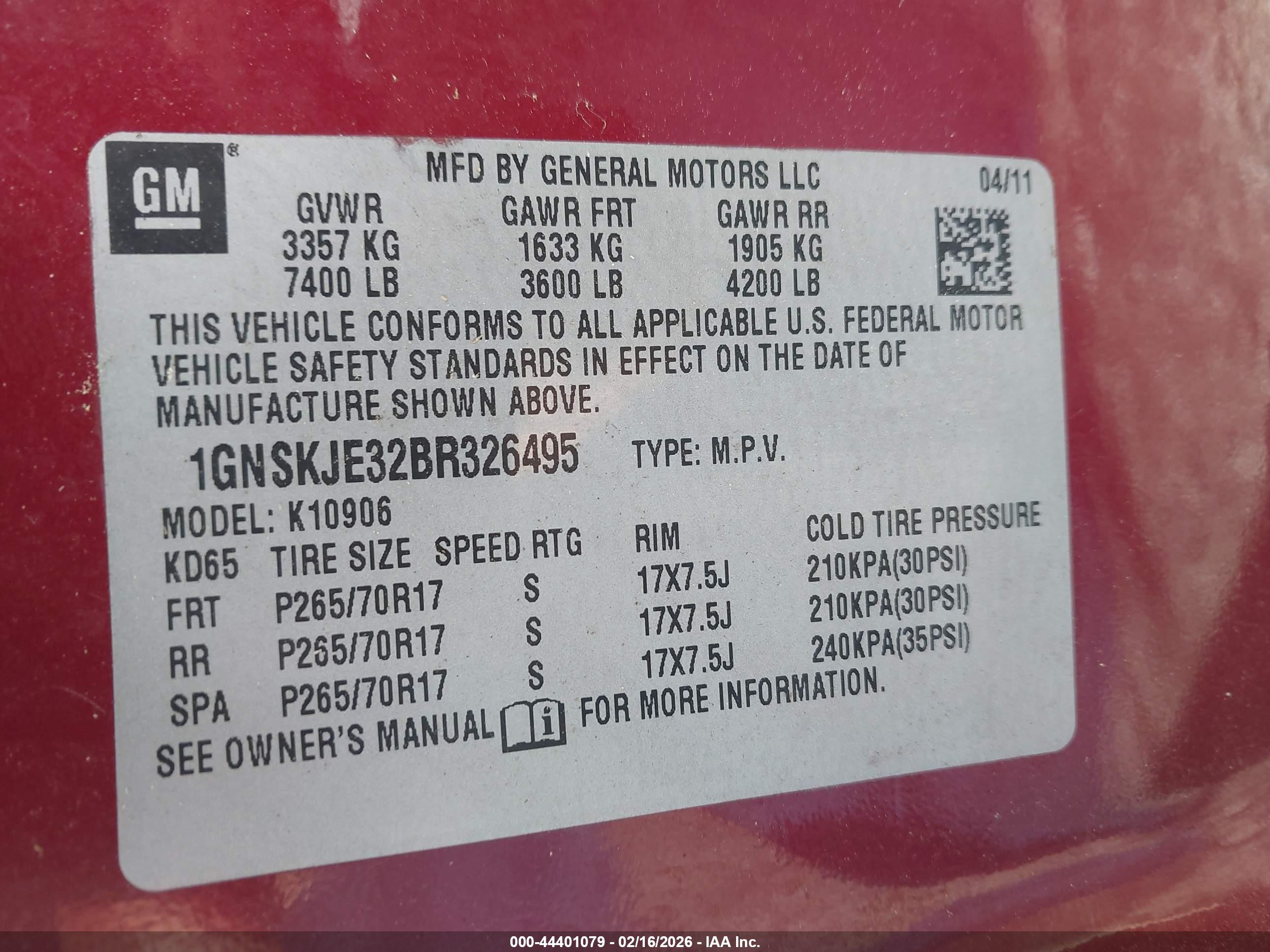 CHEVROLET SUBURBAN image 9