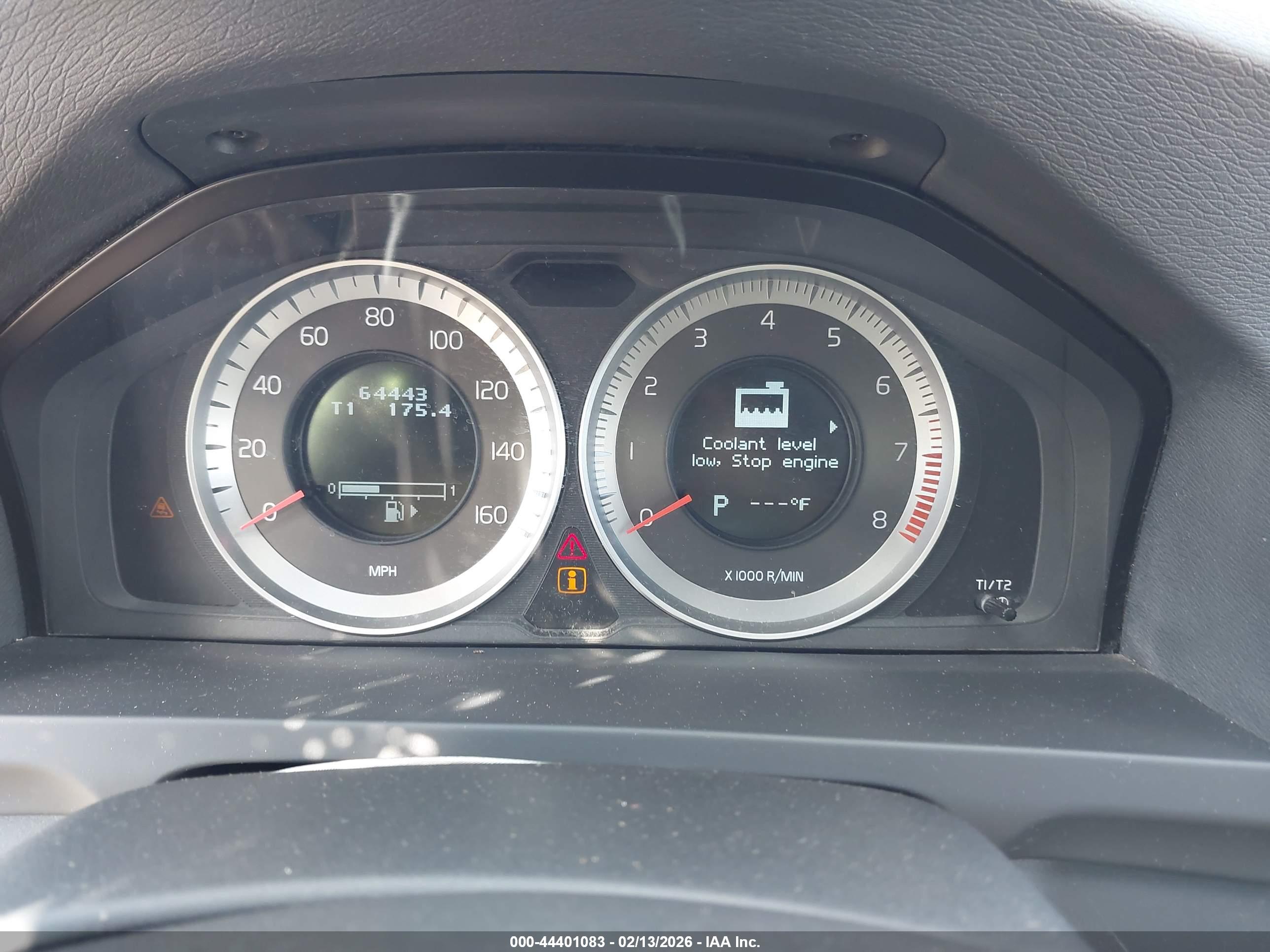 VOLVO S60 image 7