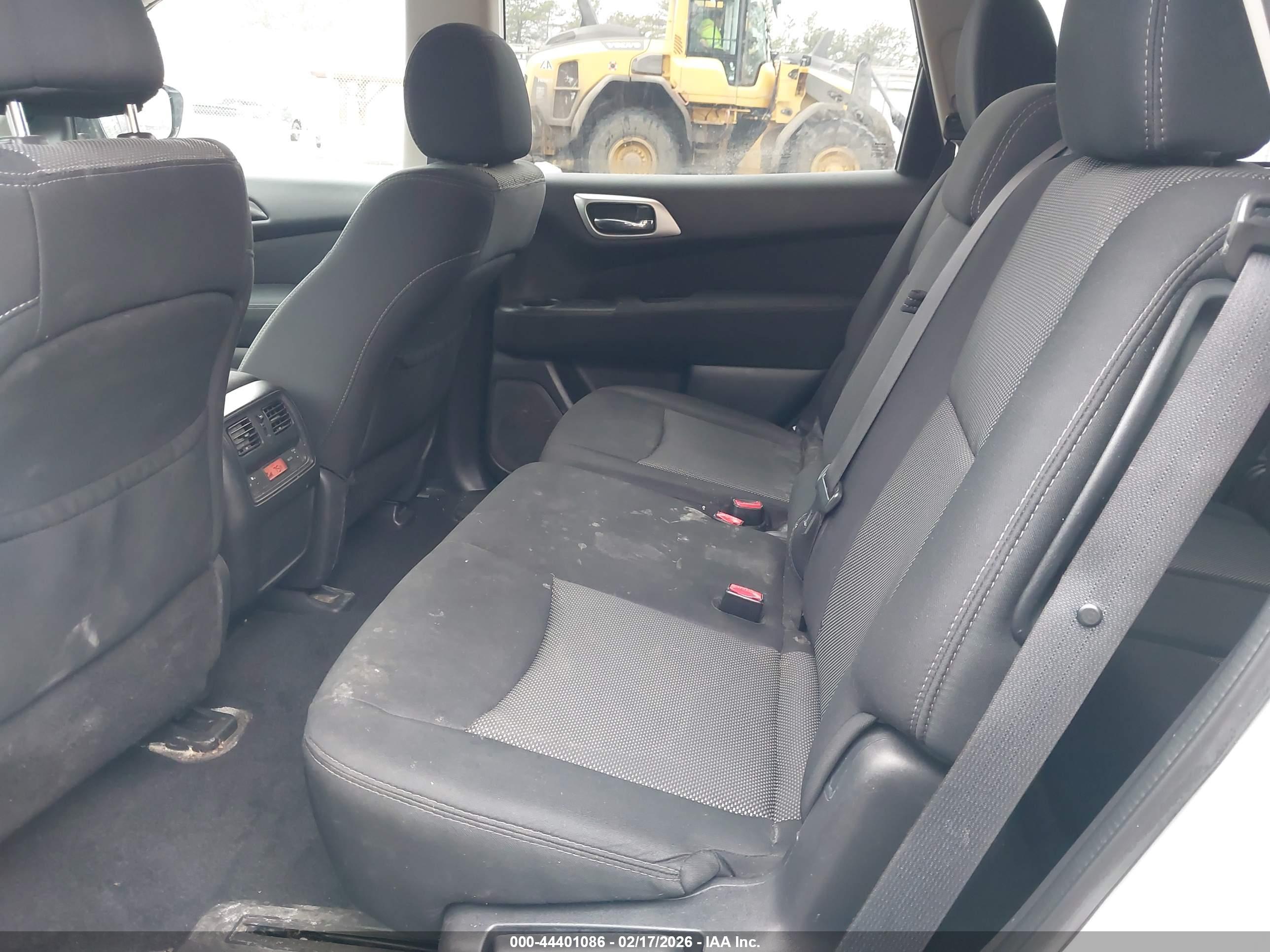 NISSAN PATHFINDER image 8