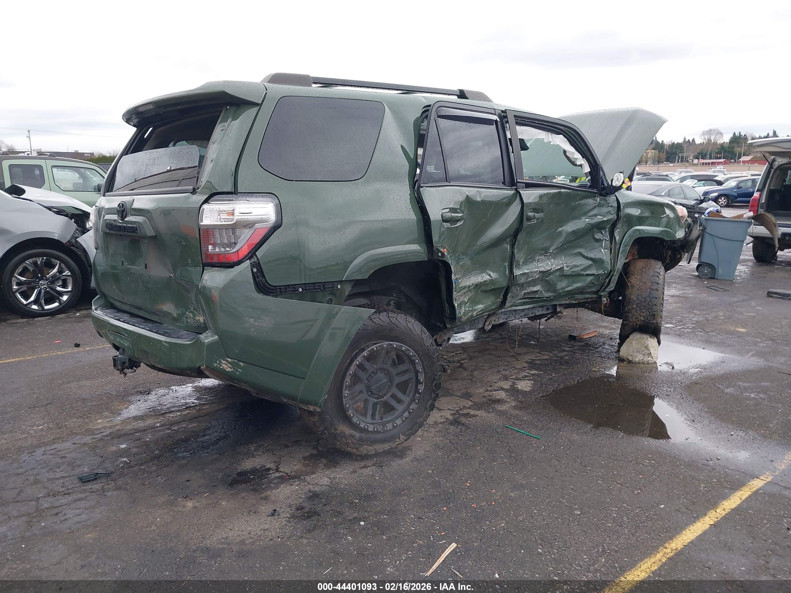TOYOTA 4RUNNER image 6