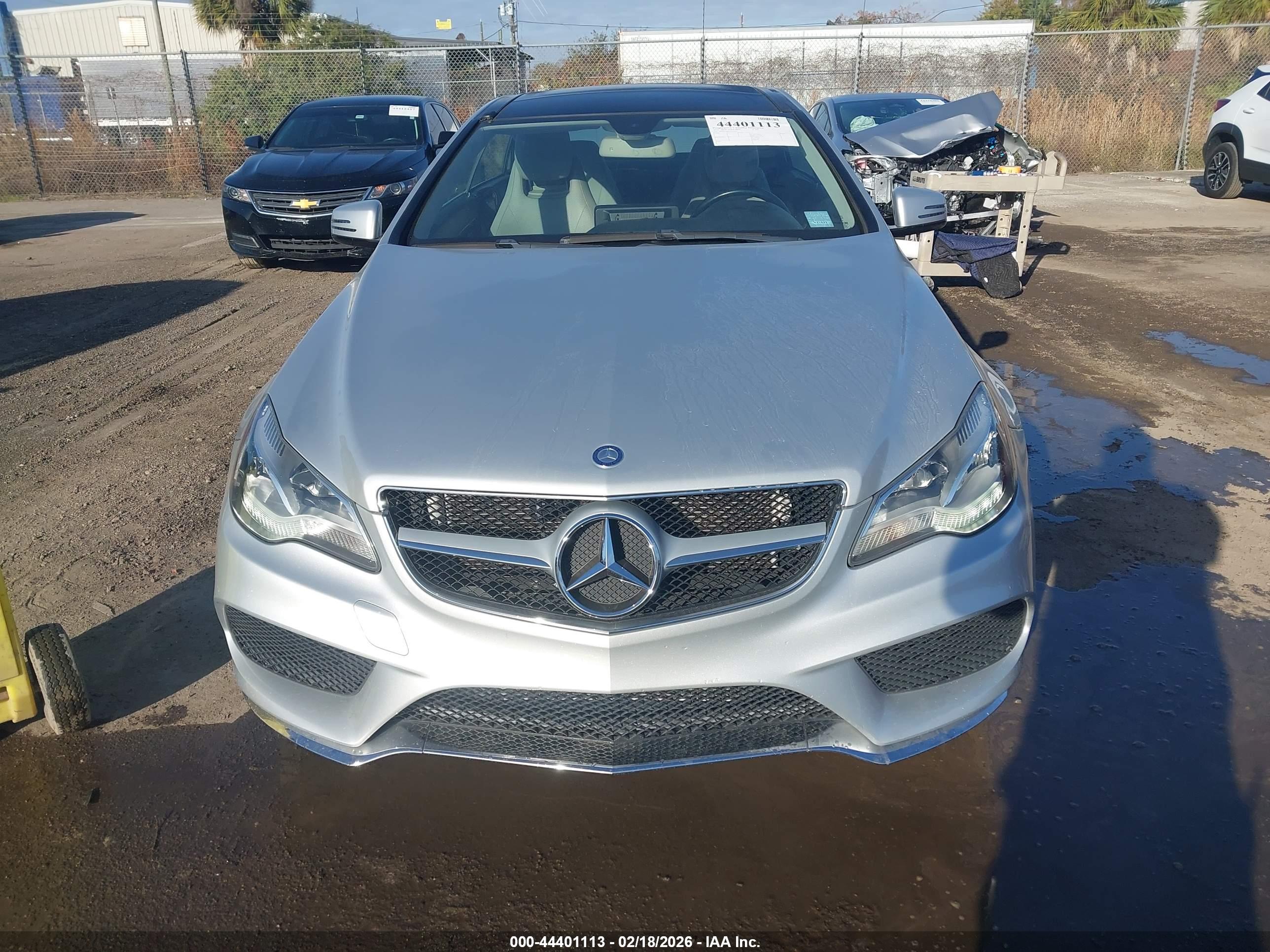 MERCEDES-BENZ E image 6