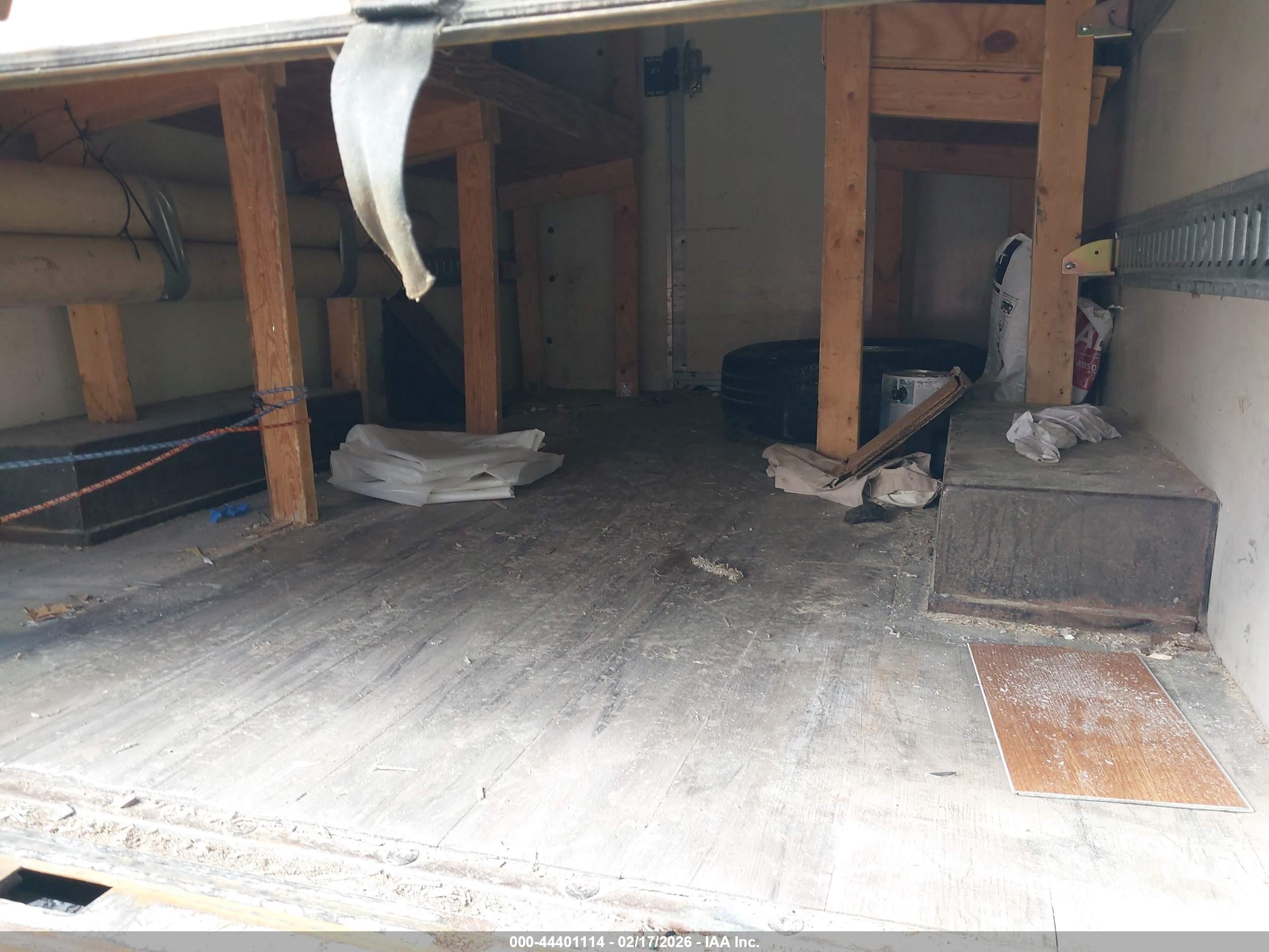 CHEVROLET EXPRESS image 7