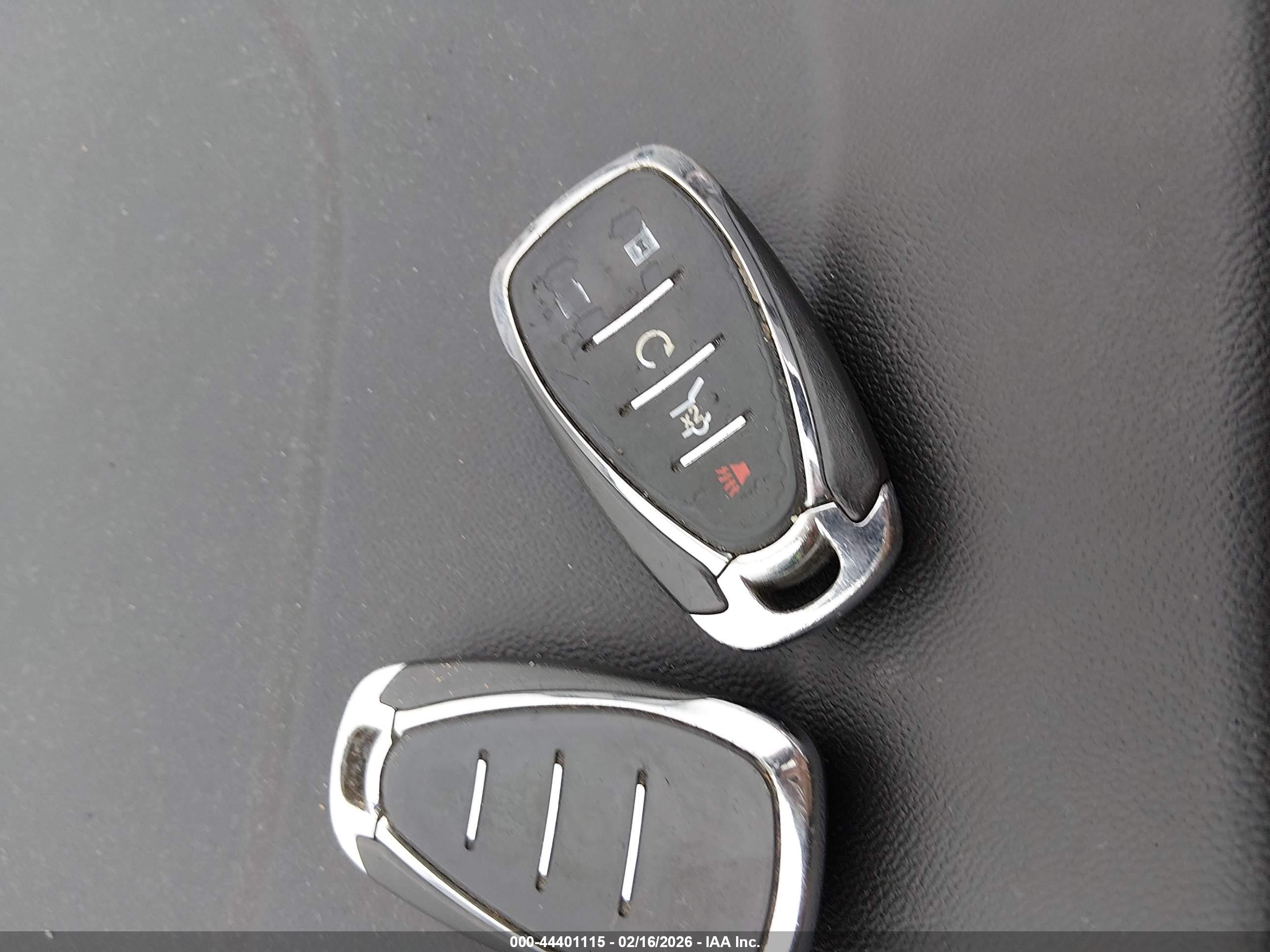 CHEVROLET EQUINOX image 11