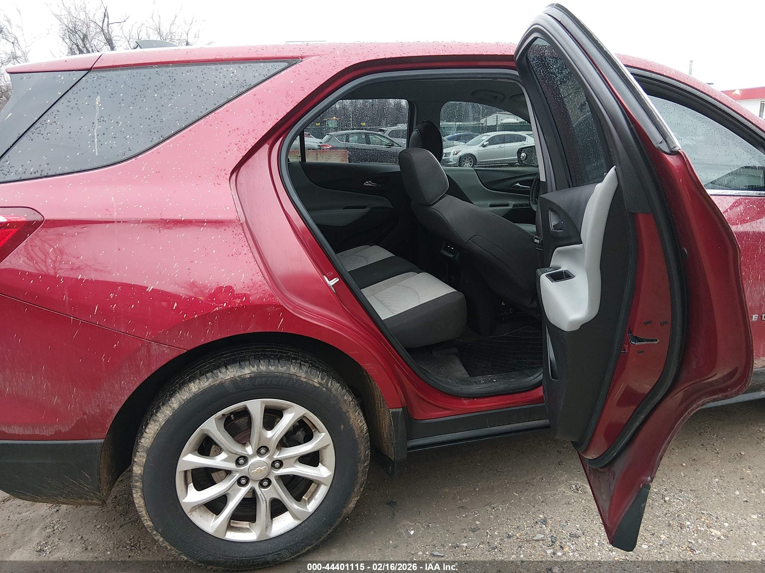 CHEVROLET EQUINOX image 8