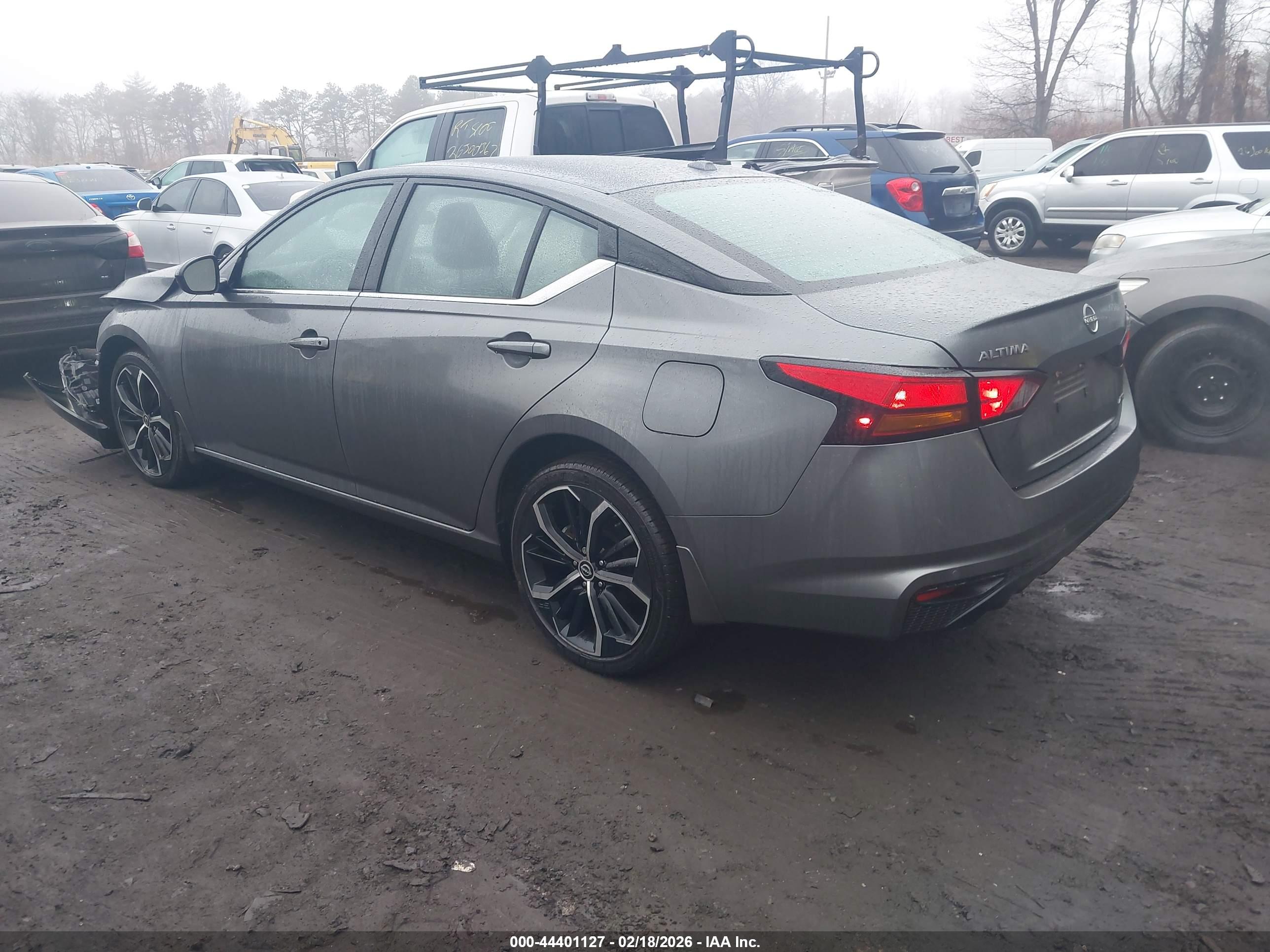 NISSAN ALTIMA image 3