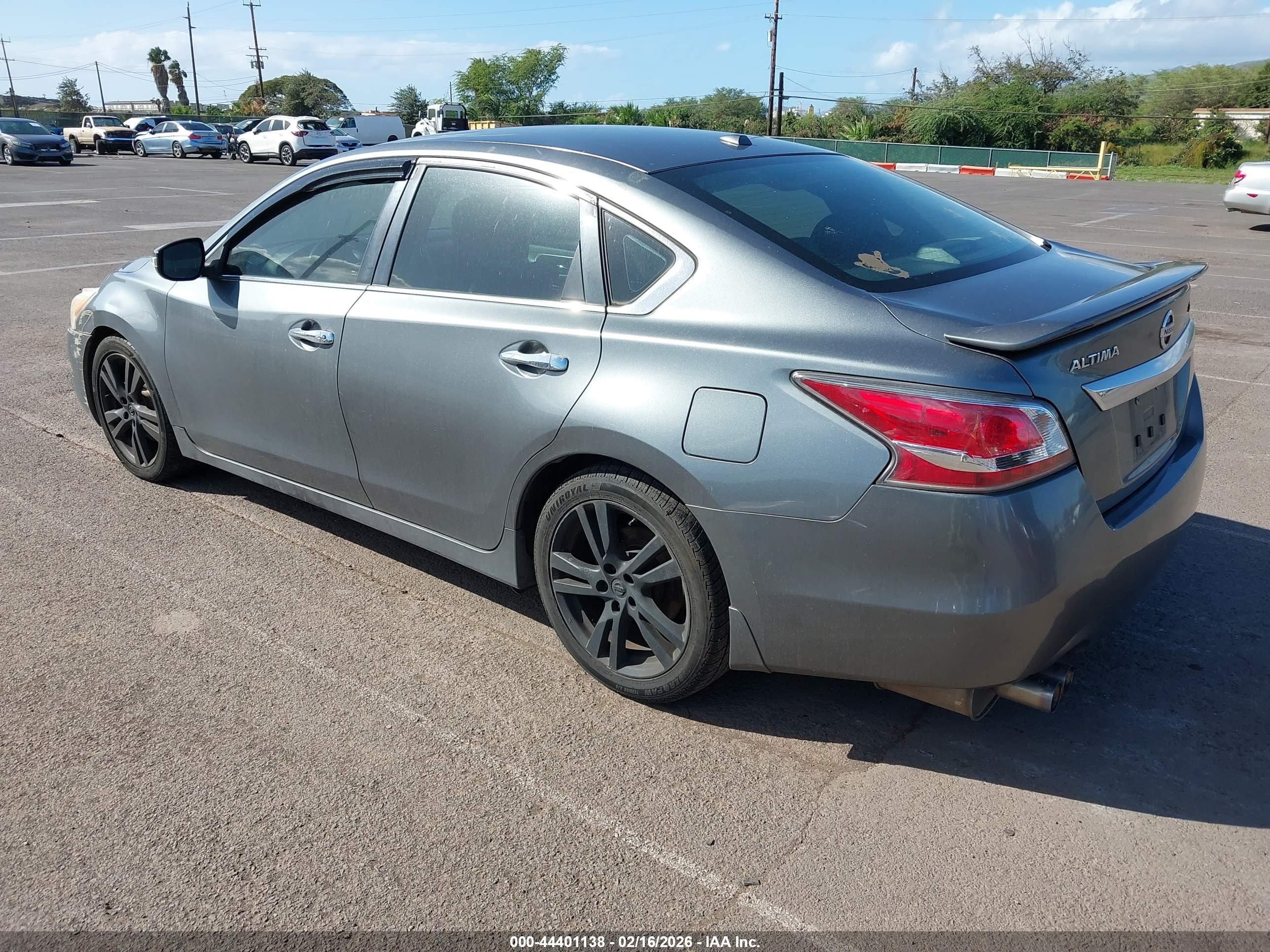 NISSAN ALTIMA image 3
