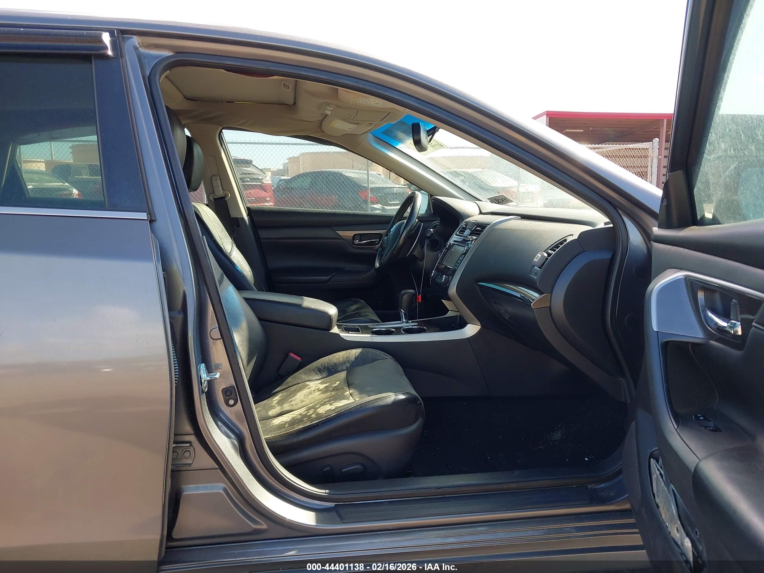 NISSAN ALTIMA image 5