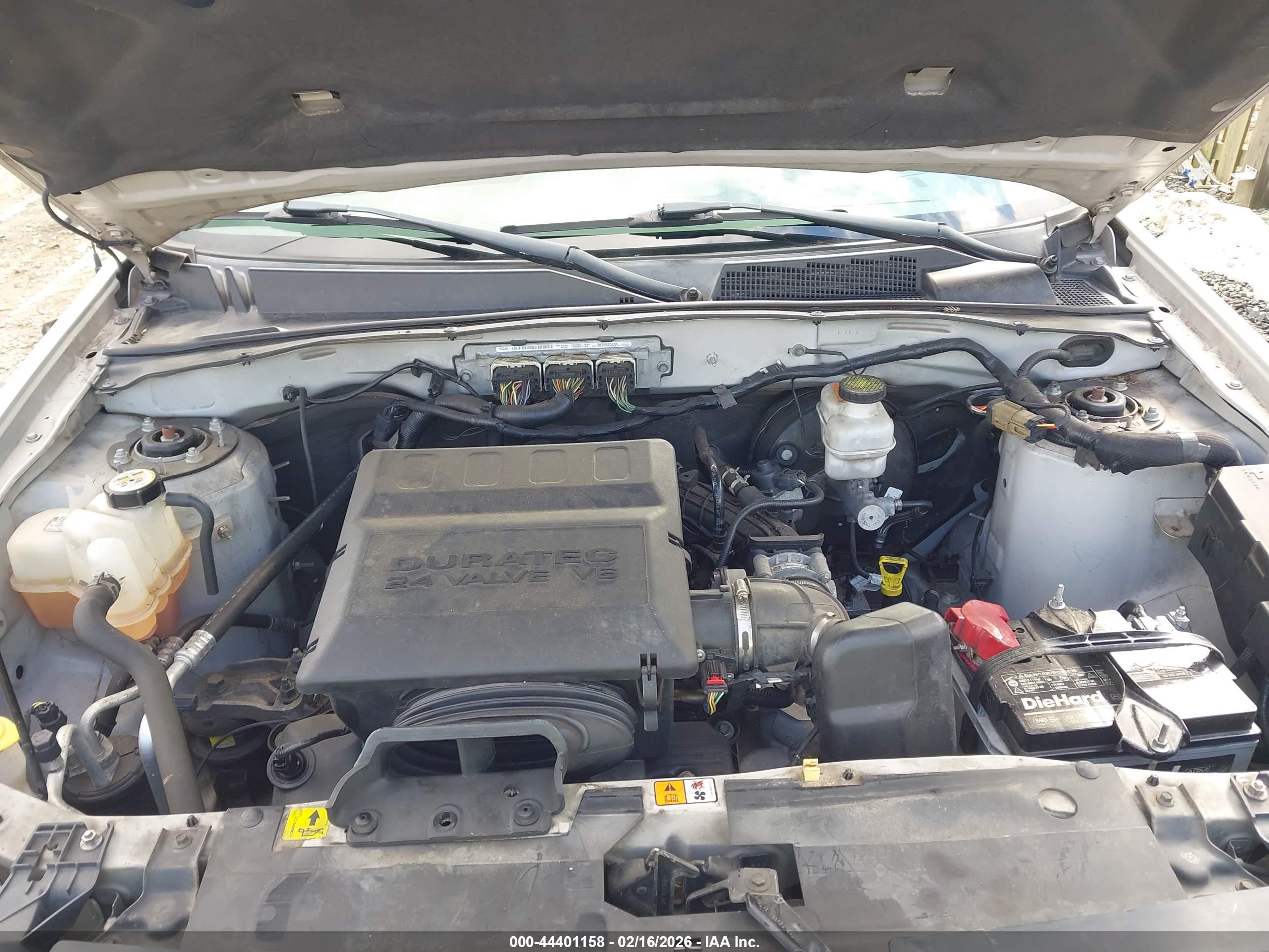 FORD ESCAPE image 10
