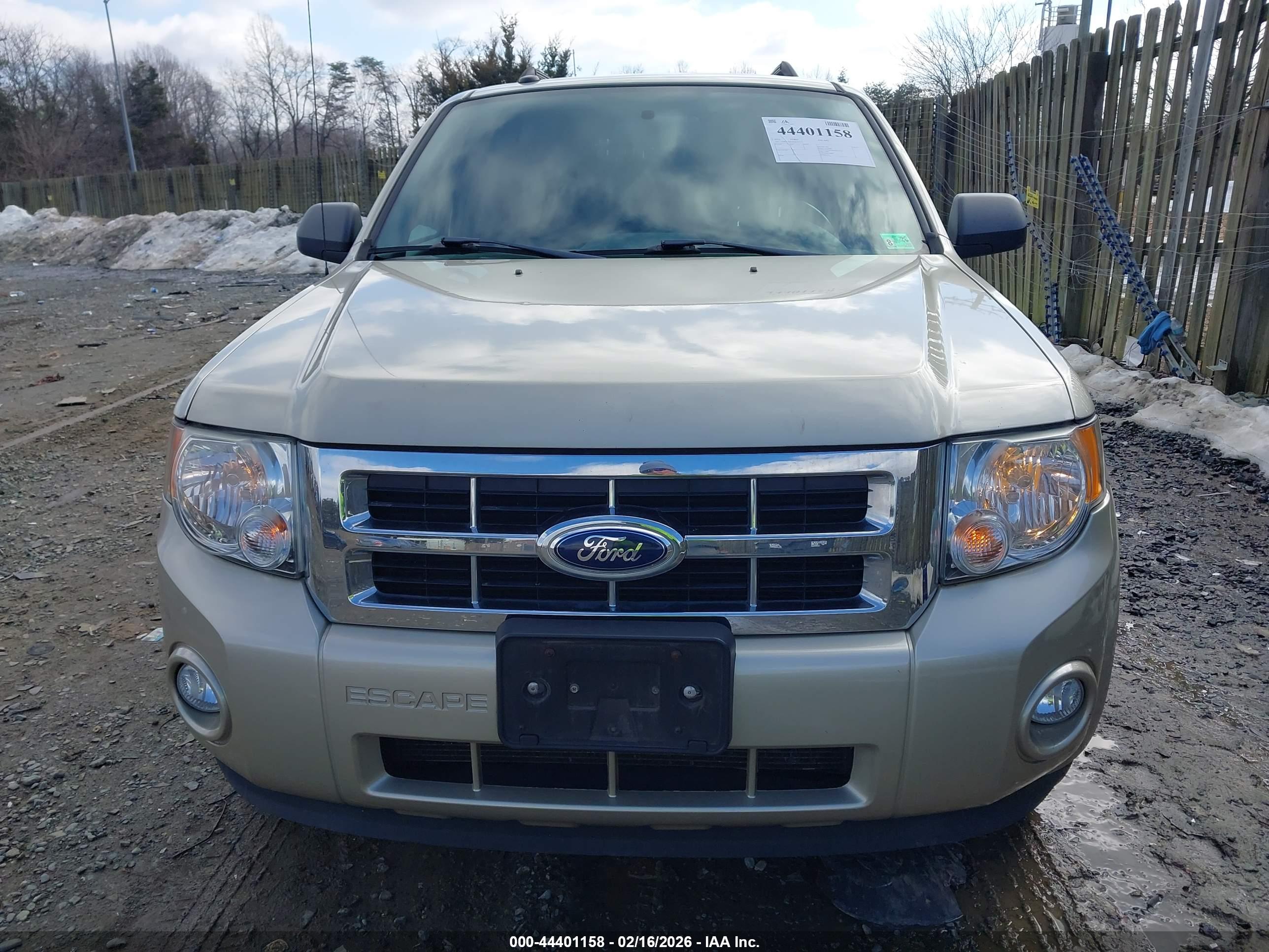 FORD ESCAPE image 6