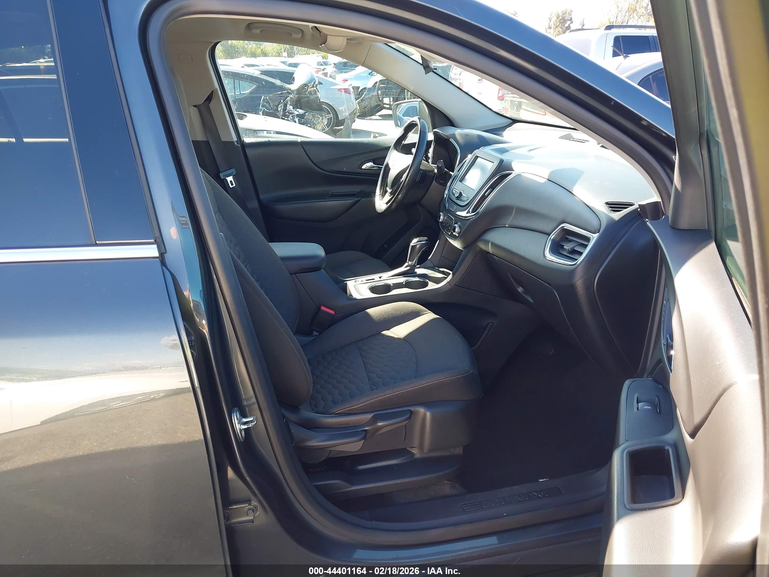 CHEVROLET EQUINOX image 5