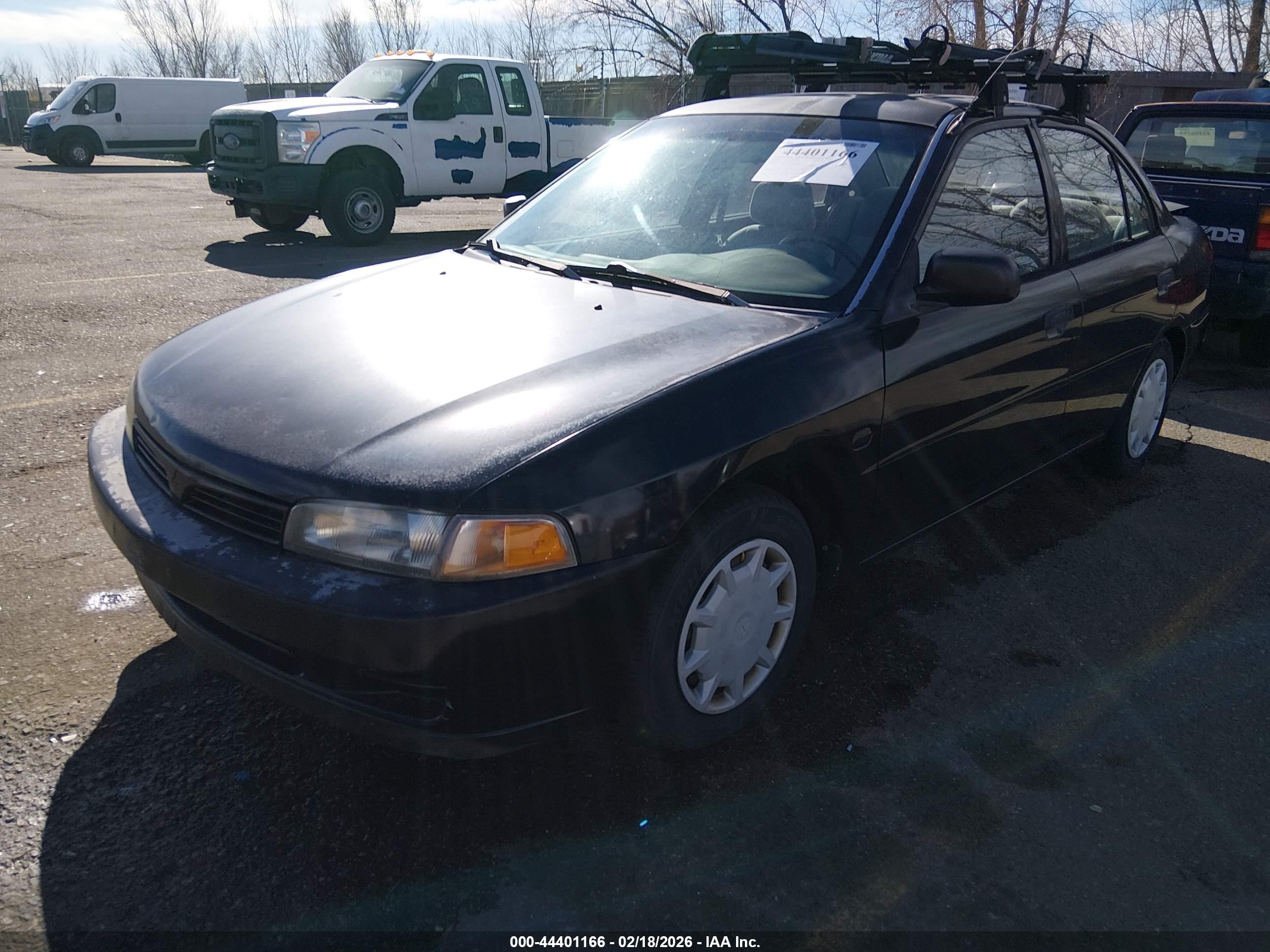 MITSUBISHI MIRAGE image 2