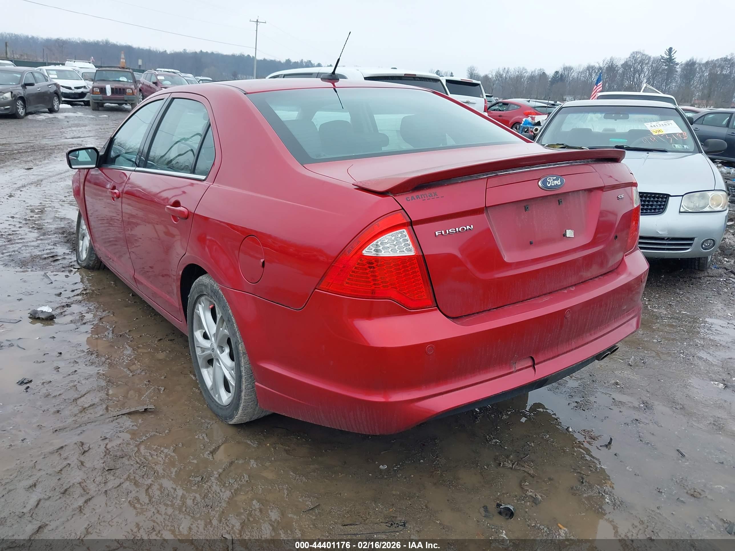 FORD FUSION image 3