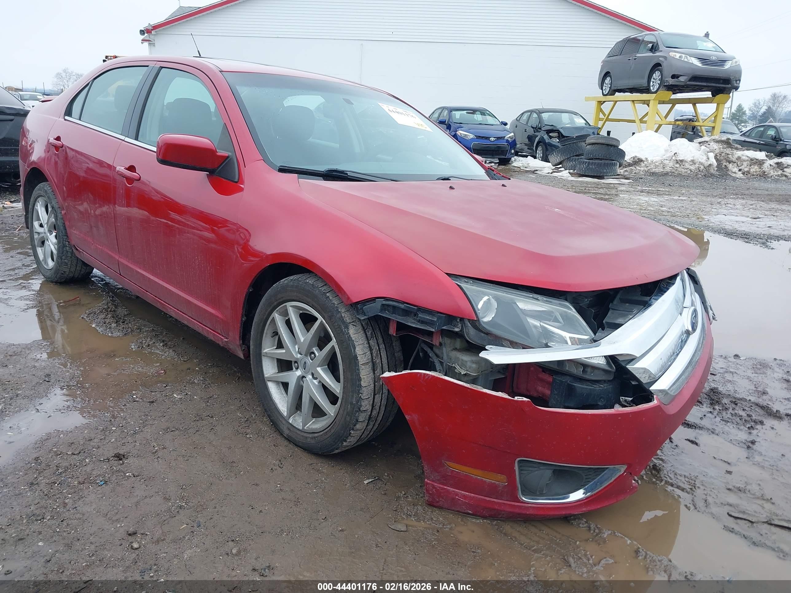 FORD FUSION image 6