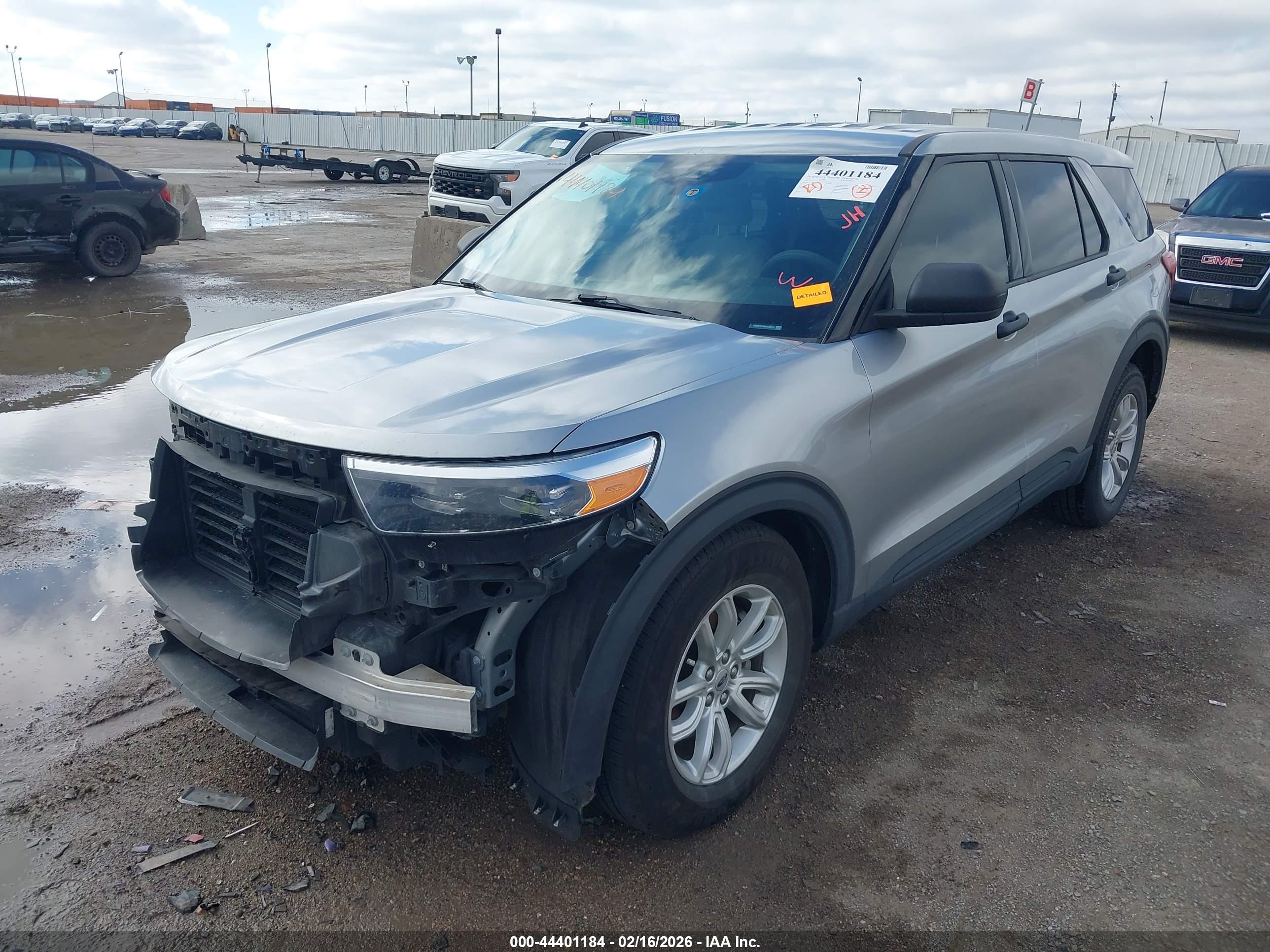FORD EXPLORER image 2