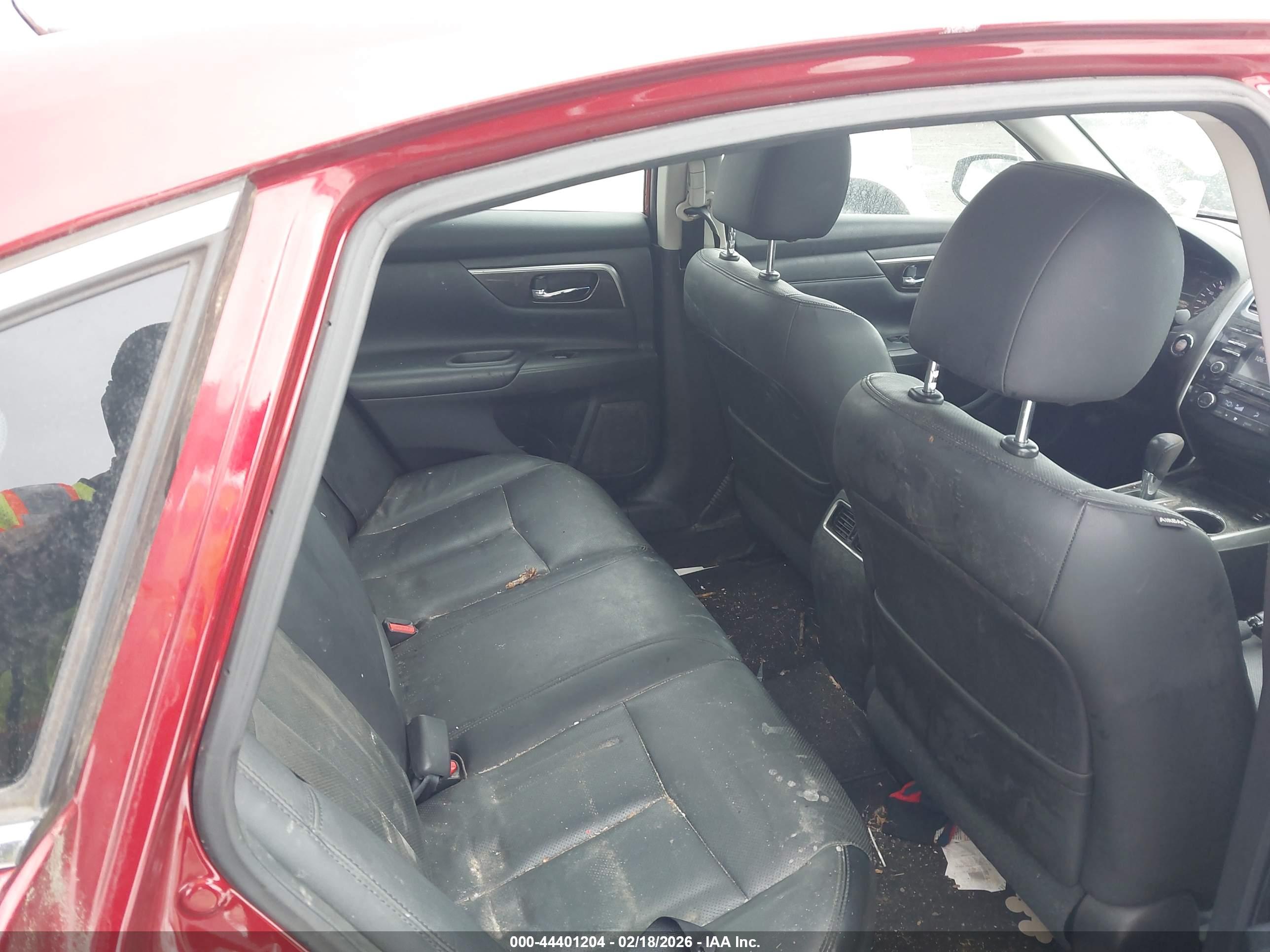 NISSAN ALTIMA image 8