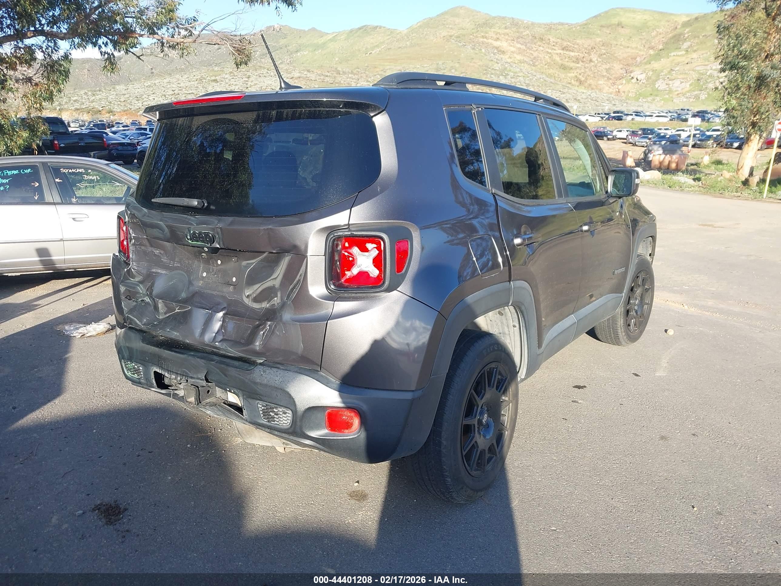 JEEP RENEGADE image 4