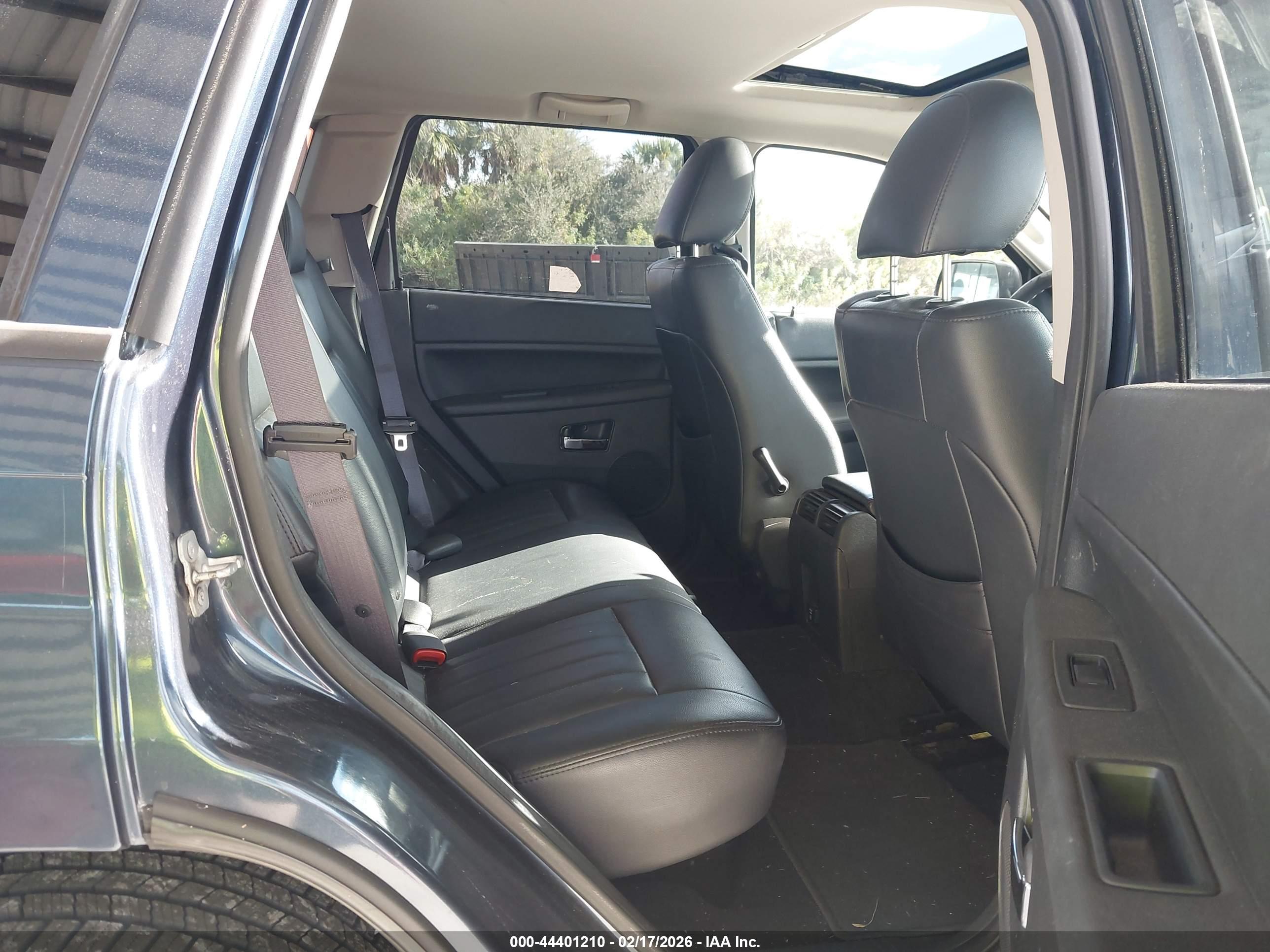 JEEP GRAND image 8