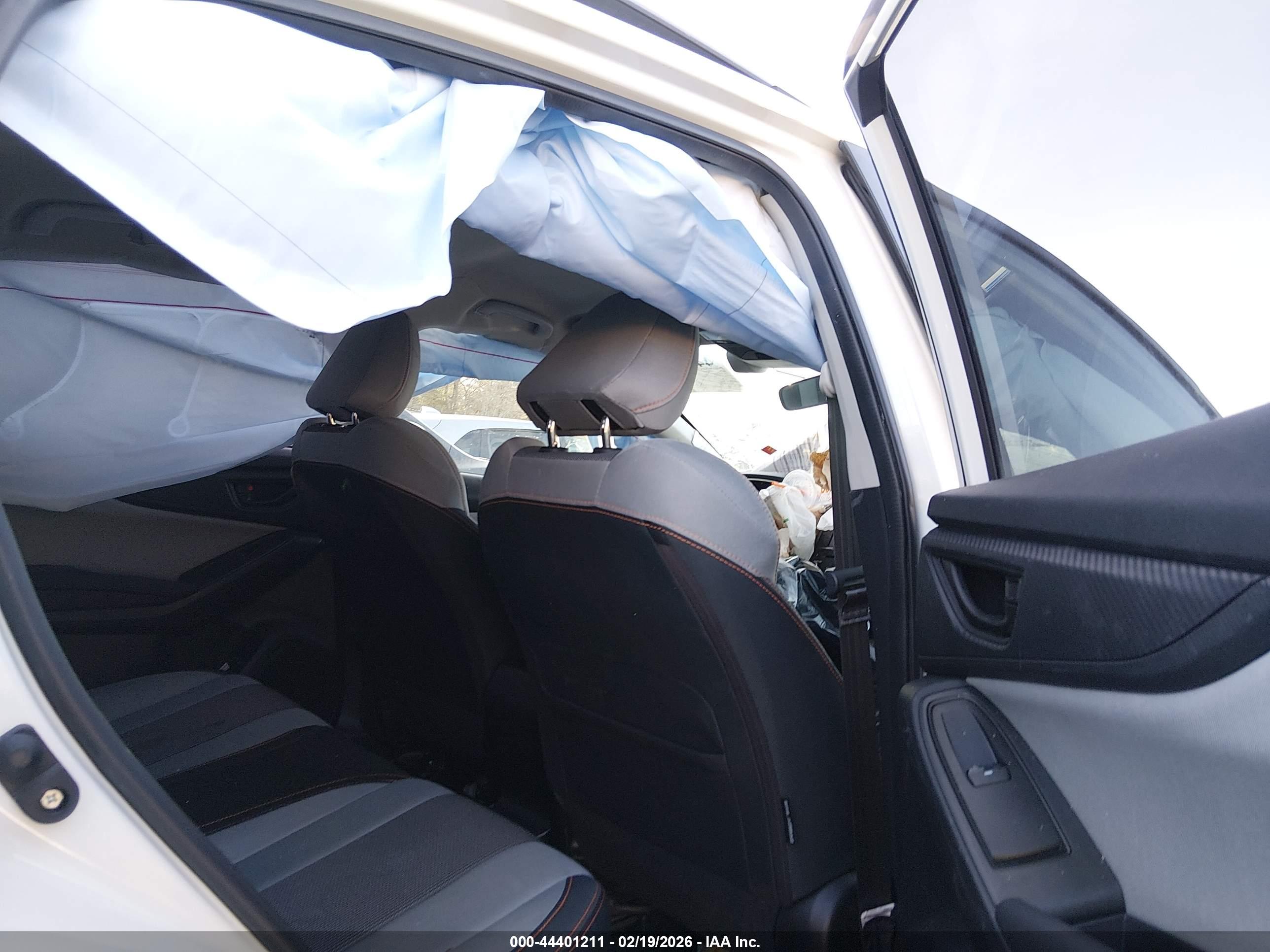SUBARU CROSSTREK image 8