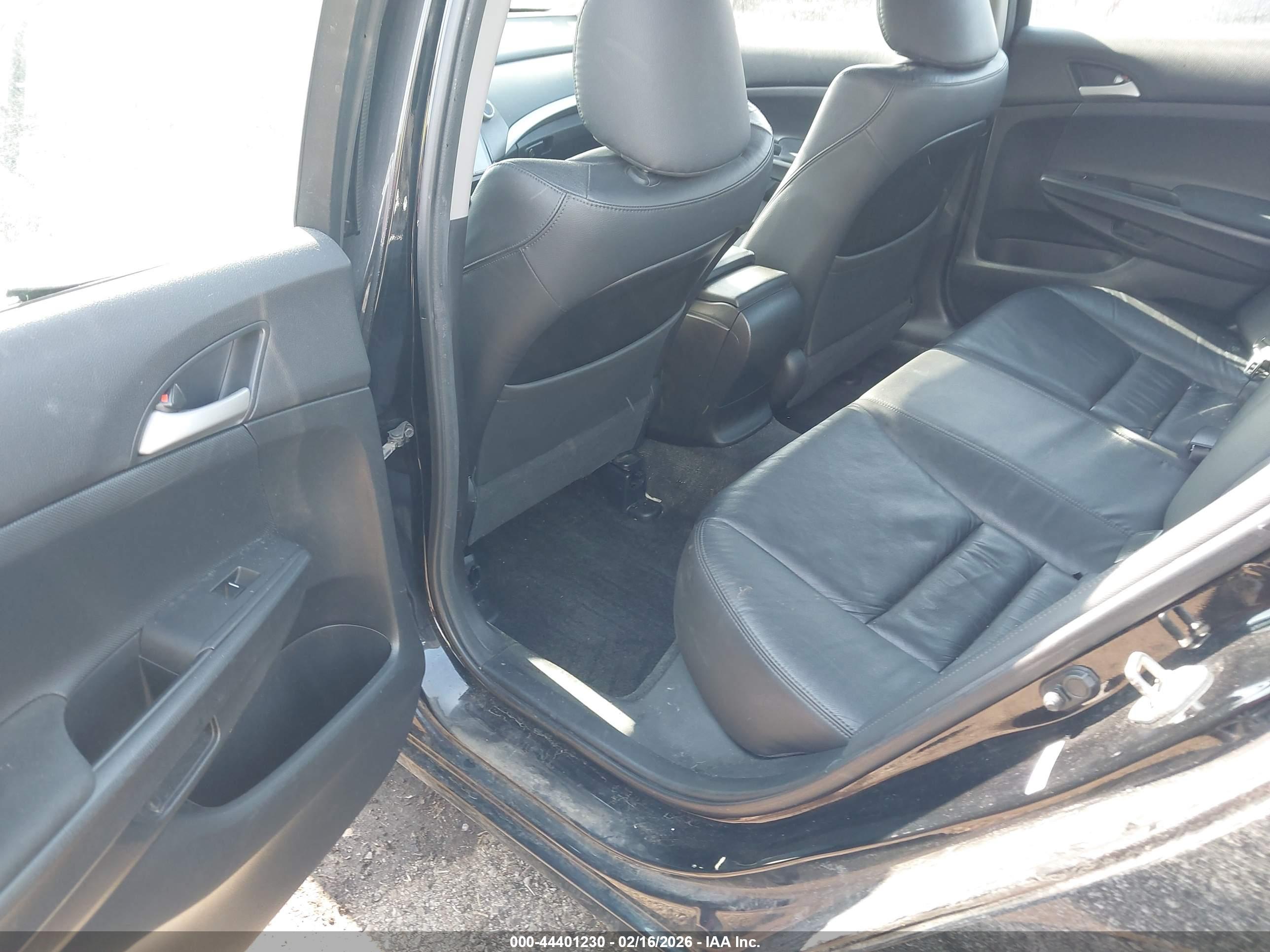 HONDA ACCORD image 8