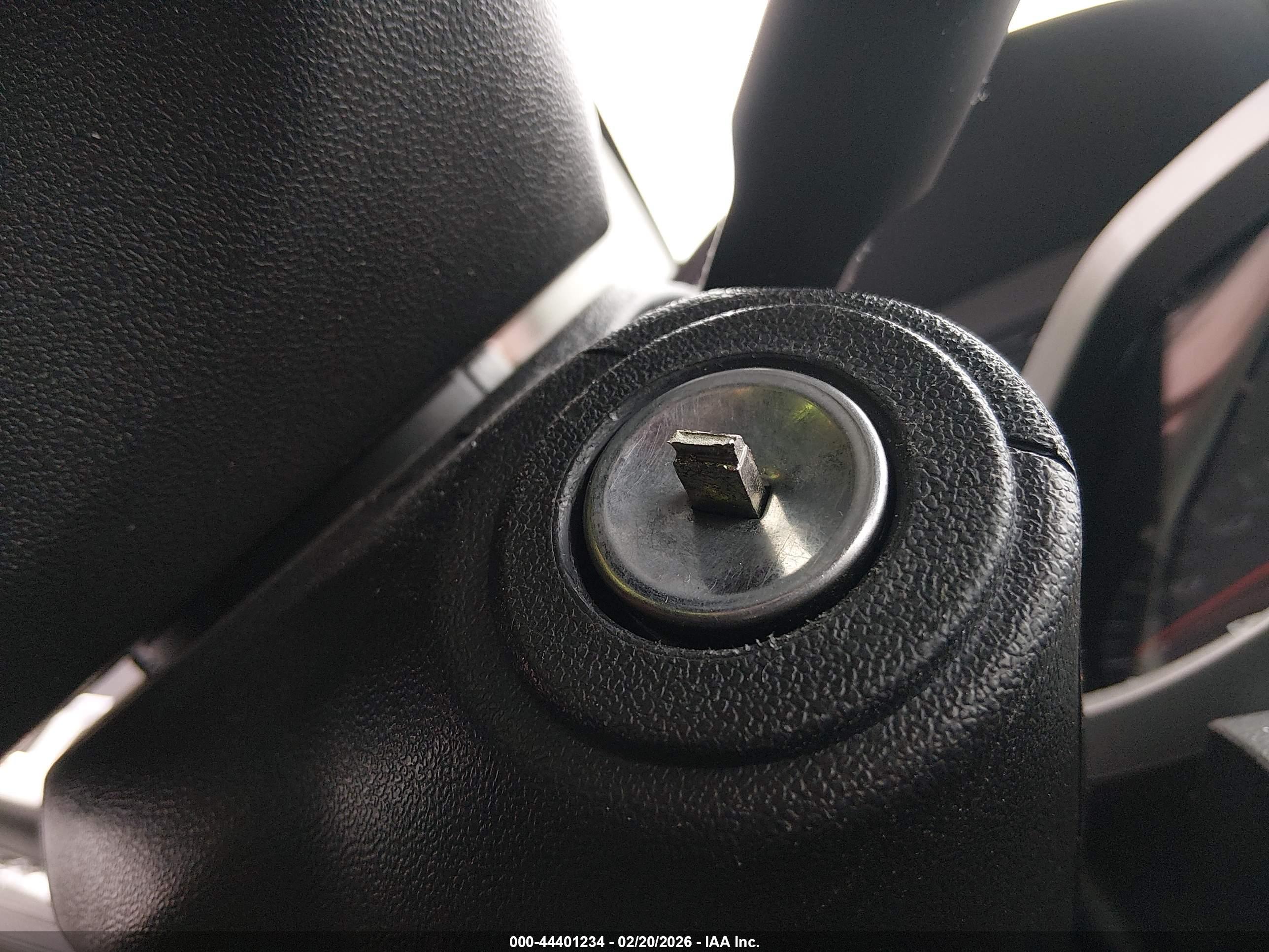 CHEVROLET EQUINOX image 11