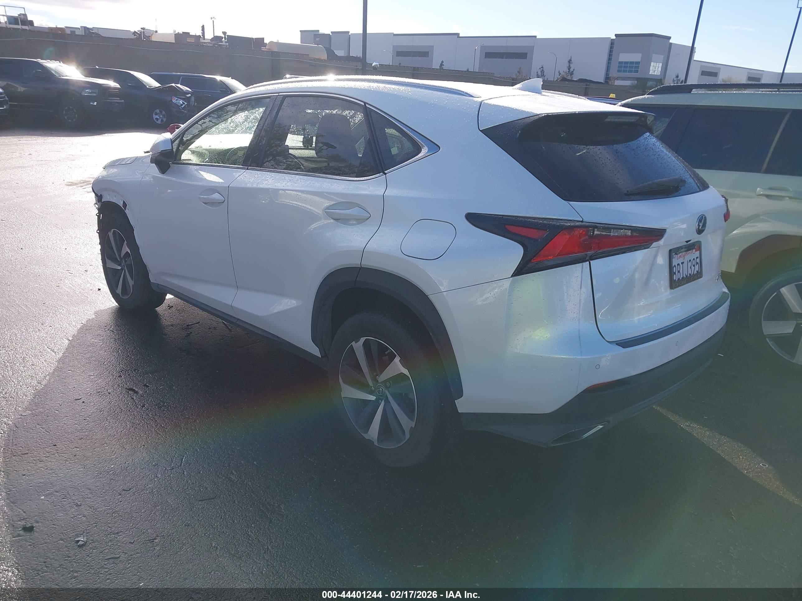 LEXUS NX image 3