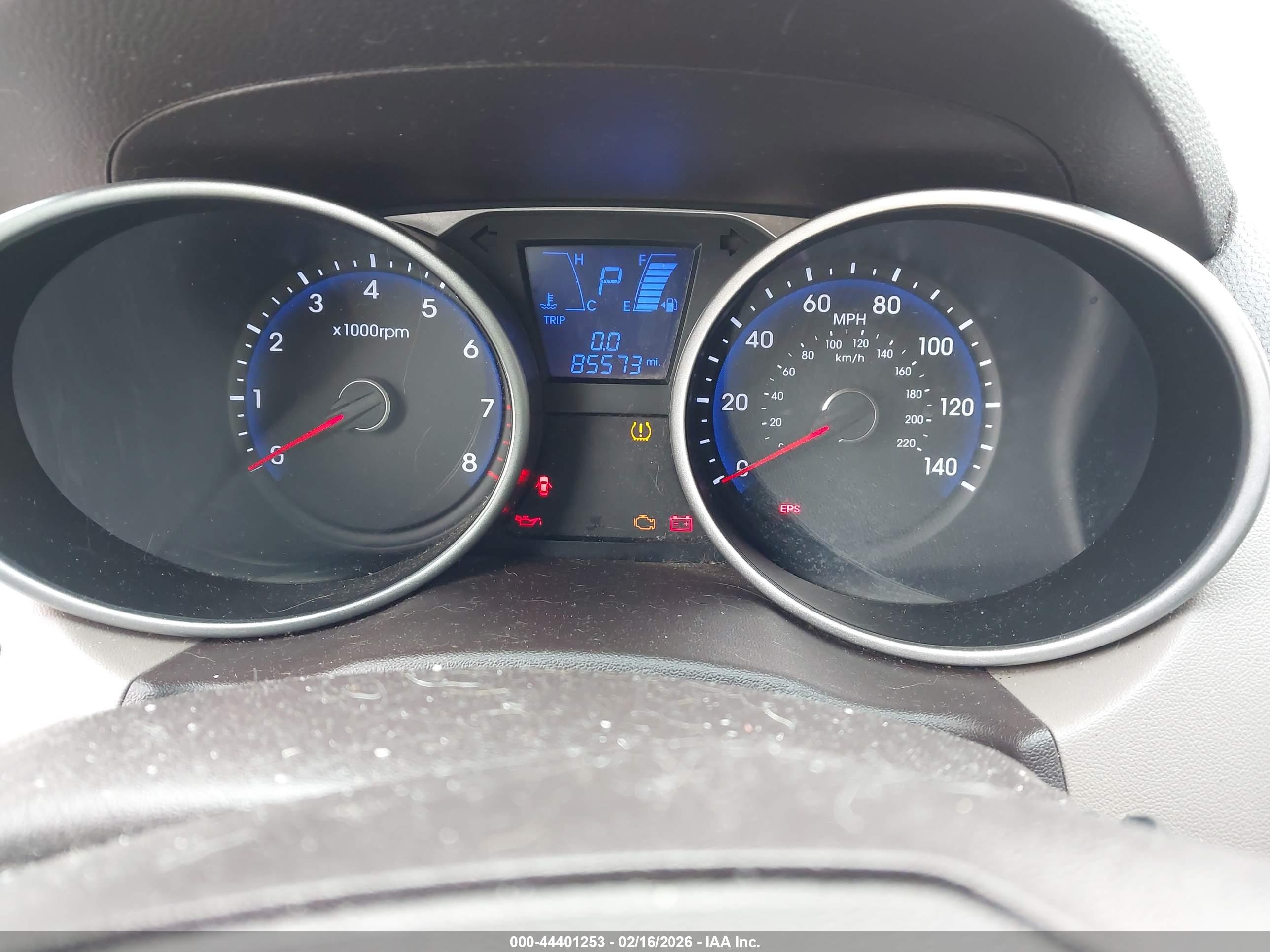 HYUNDAI TUCSON image 7