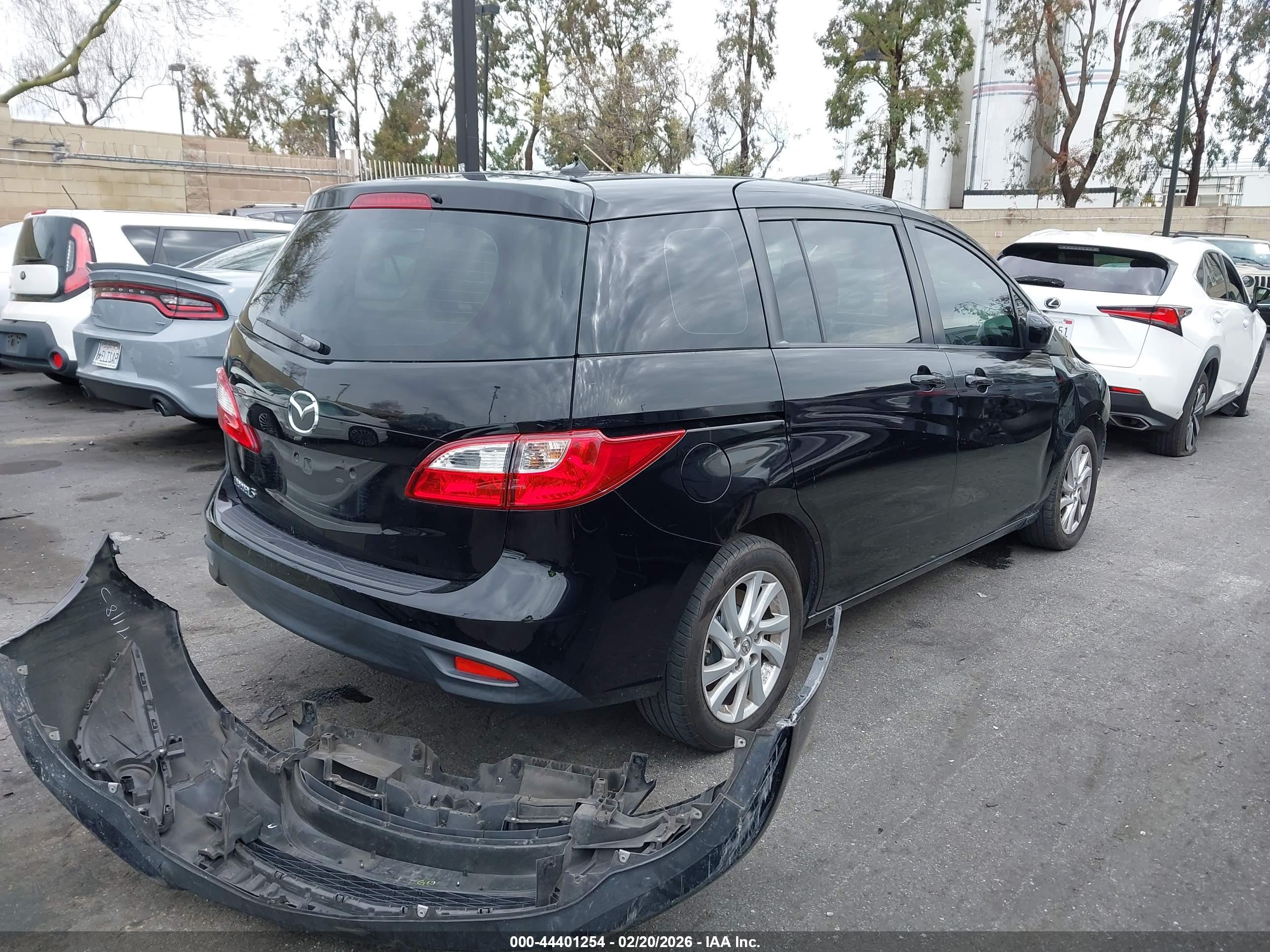 MAZDA MAZDA5 image 4