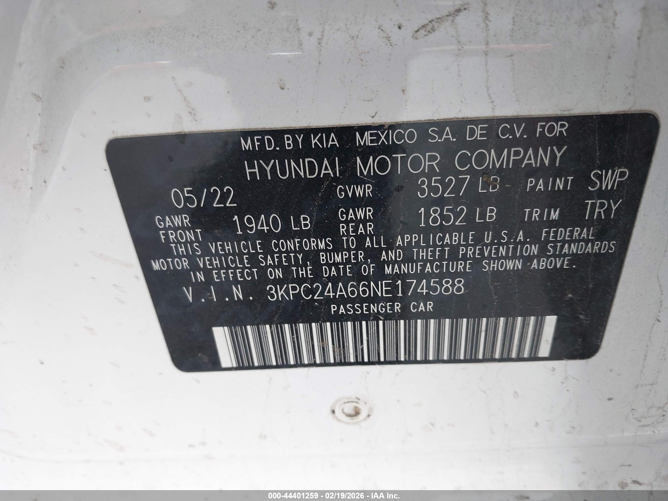 HYUNDAI ACCENT image 9