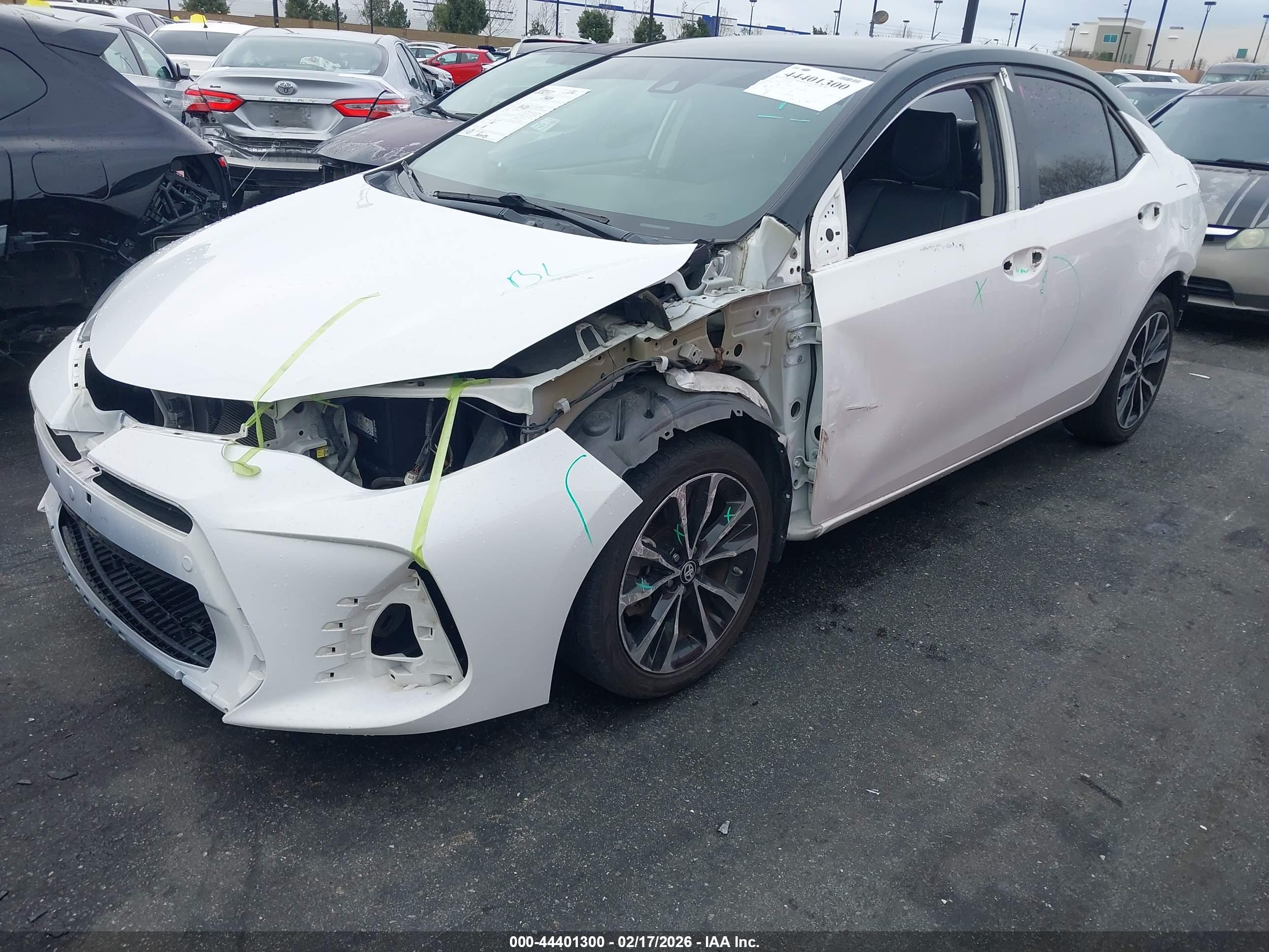 TOYOTA COROLLA image 2