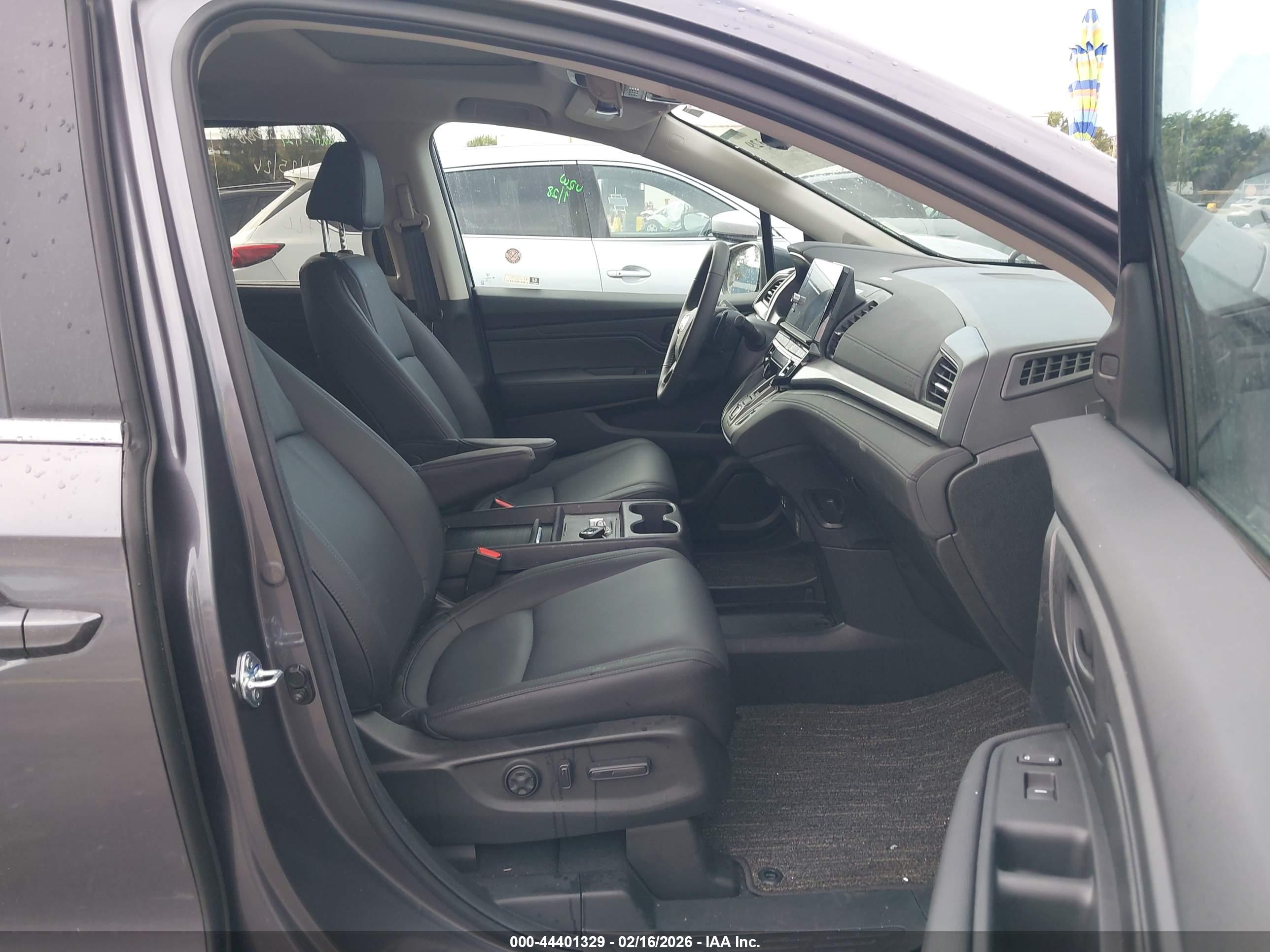 HONDA ODYSSEY image 5