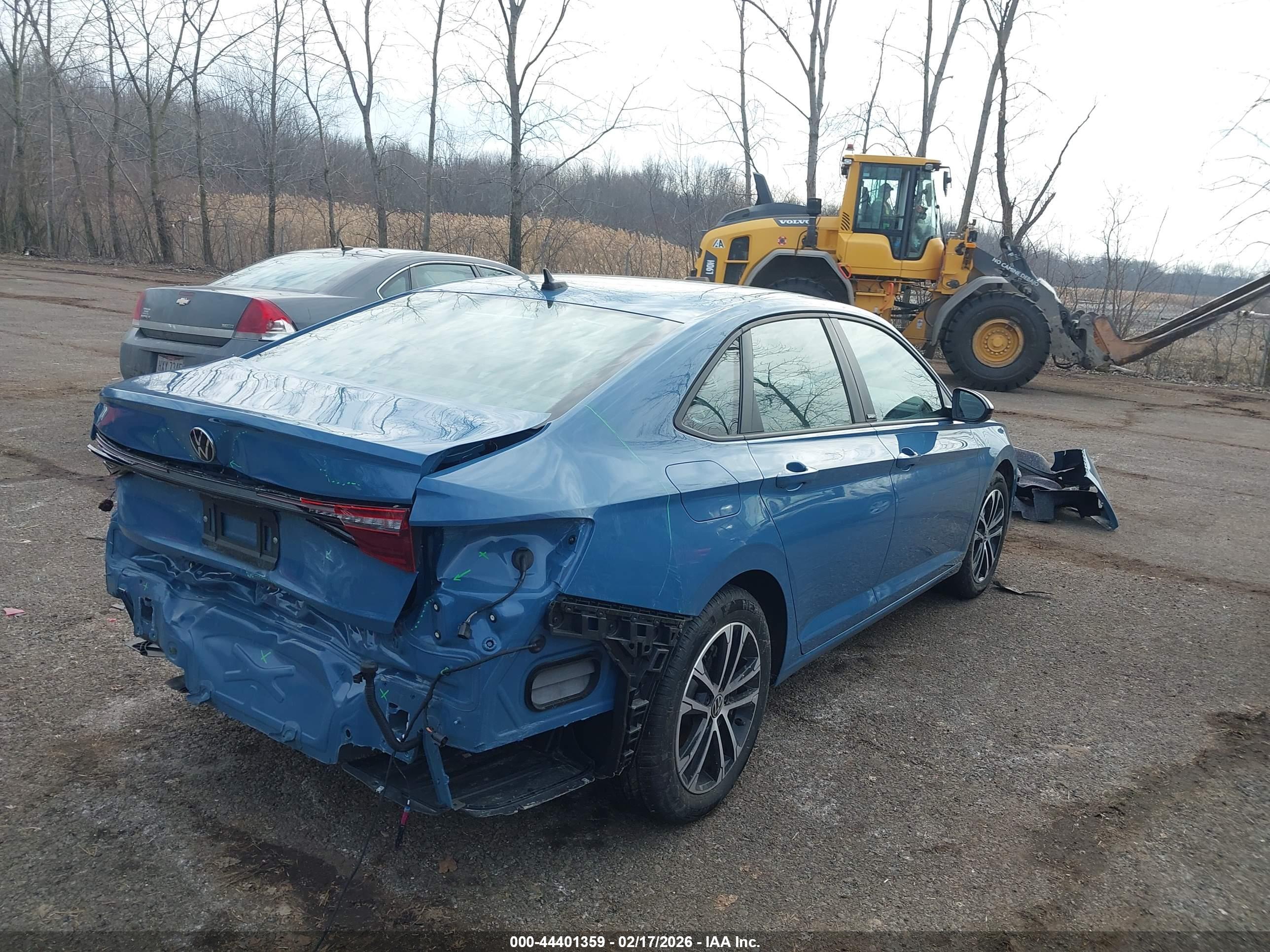 VOLKSWAGEN JETTA image 4