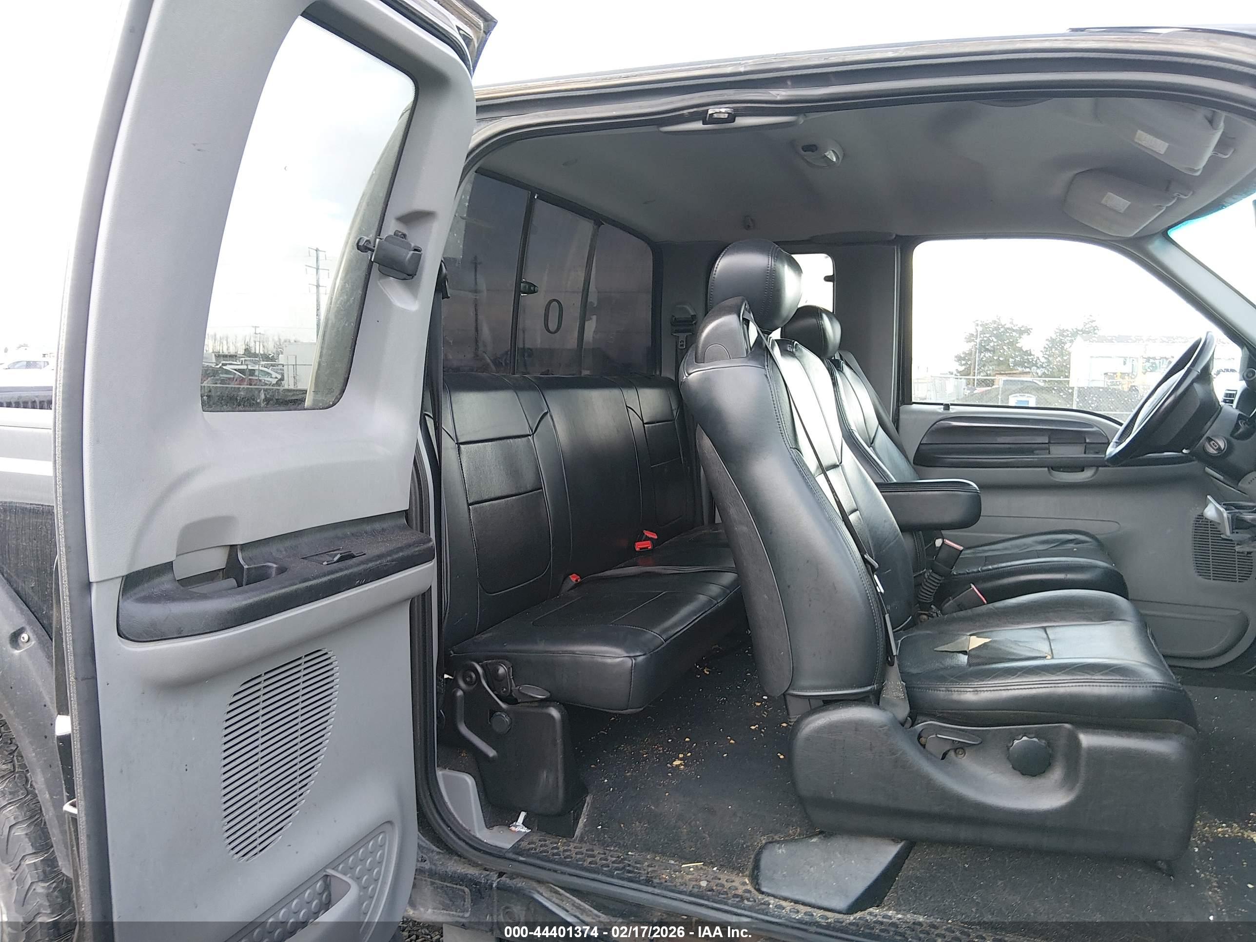FORD F-250 image 8