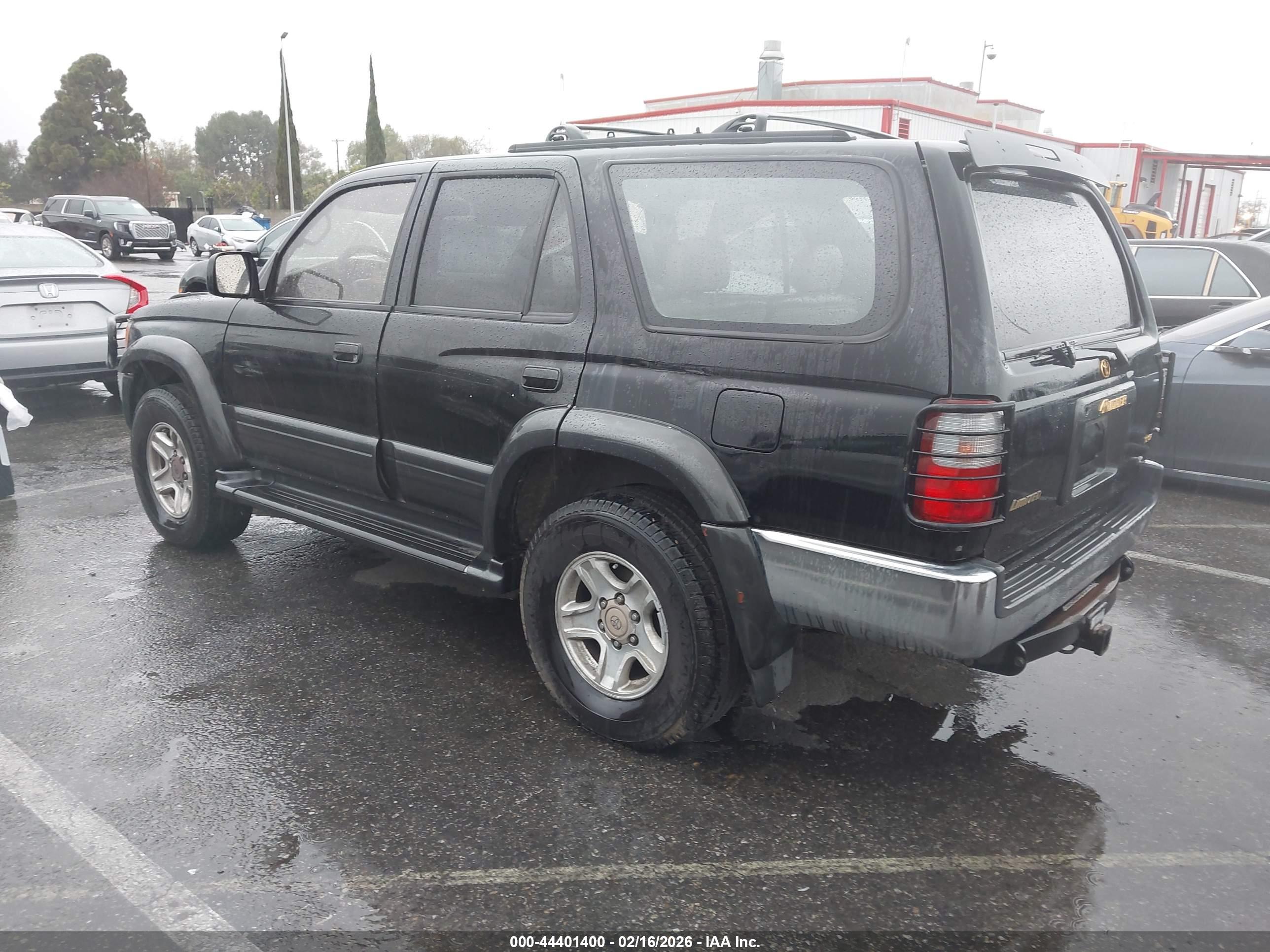 TOYOTA 4RUNNER image 3