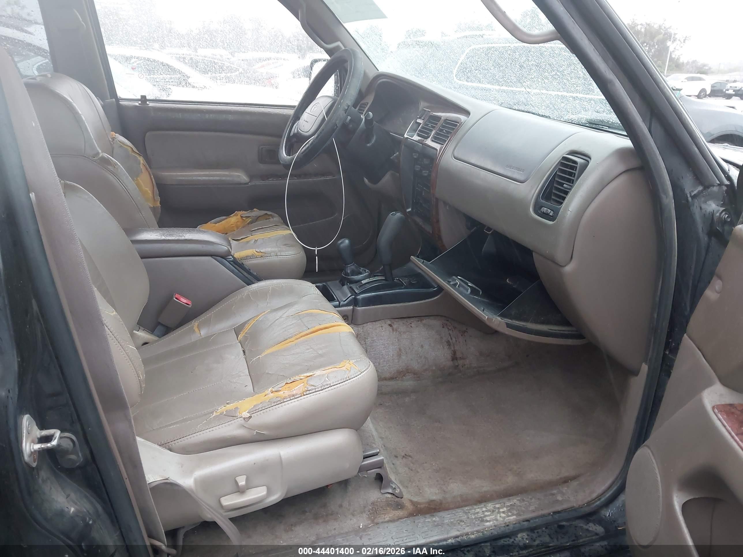 TOYOTA 4RUNNER image 5
