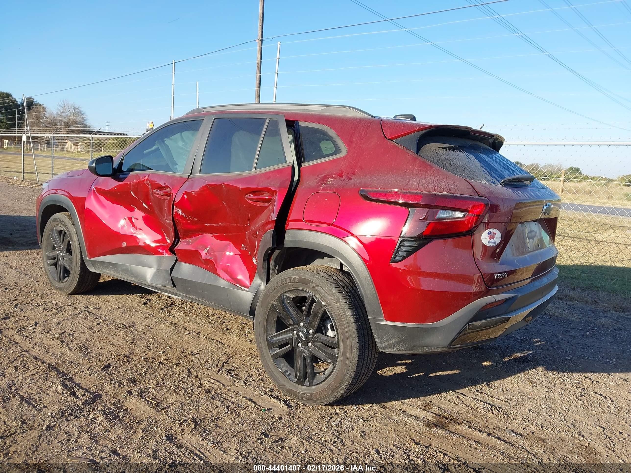 CHEVROLET TRAX image 3